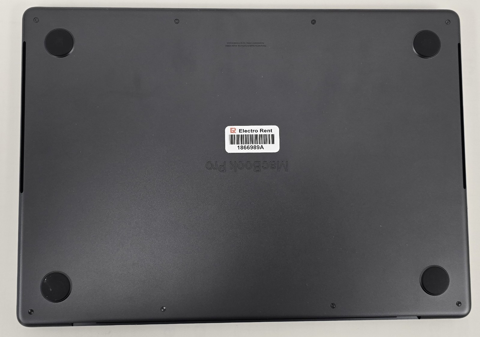Apple MacBook Pro 14″ M3 Pro, 12-core CPU, 18-core GPU, 18 GB 1TB MRX43LL/A
