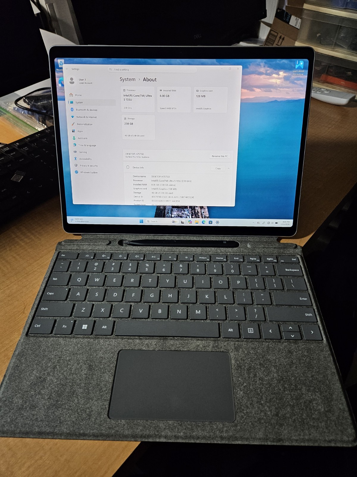Microsoft Surface Pro 10 Business Ultra 5 135U 8GB 256GB SSD Pen/Keyboard Win11