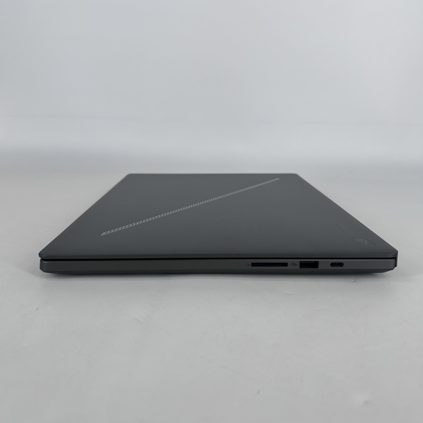 Asus ROG Zephyrus G16 GU605 16 QHD+ 2.5 GHz Ultra 9 185H 32GB 2TB SSD RTX 4090