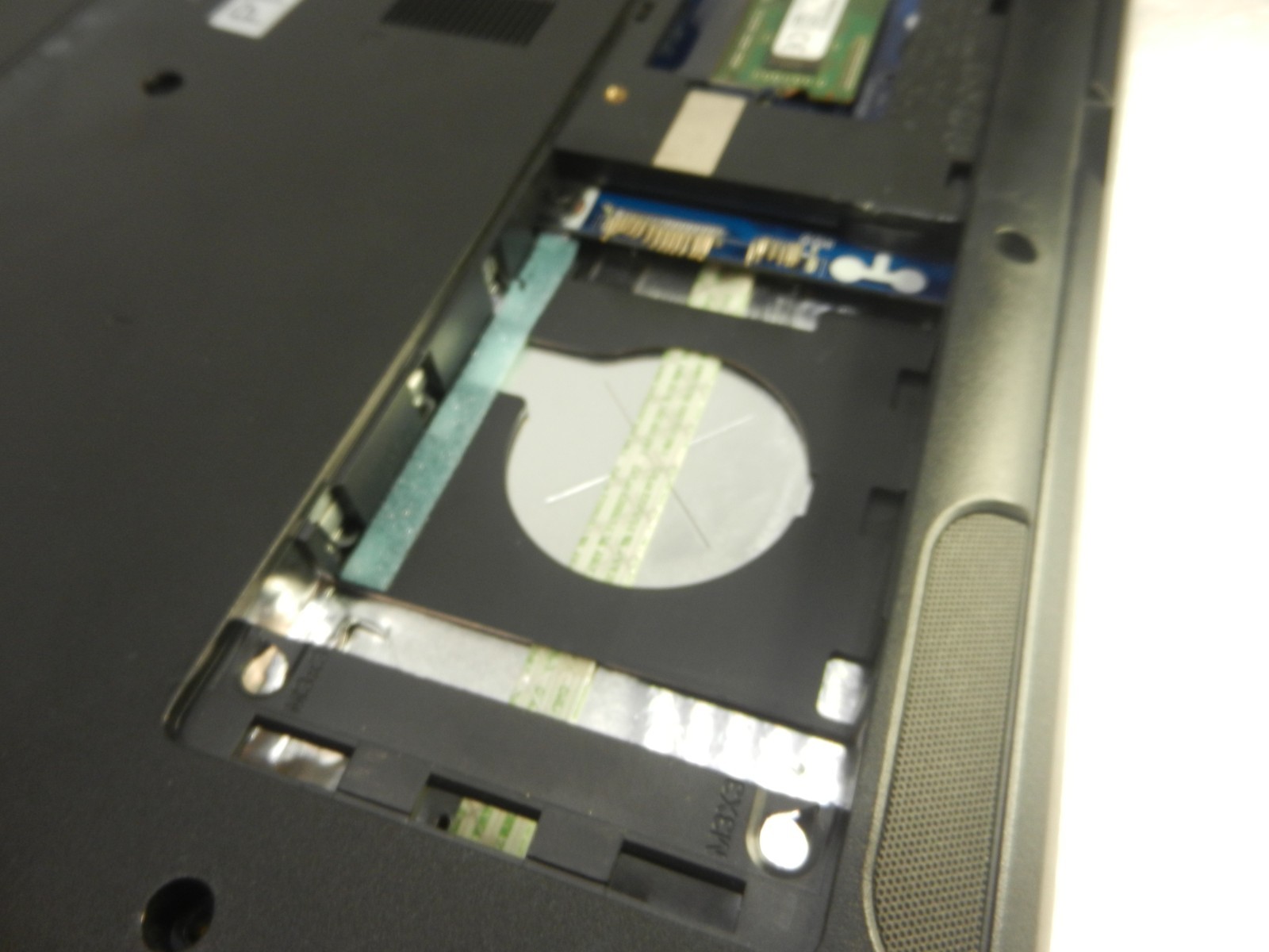 Dell Latitude 3540 15.6″ Laptop Core i5-4210U 1.70GHz 4GB RAM No HDD – Damaged*