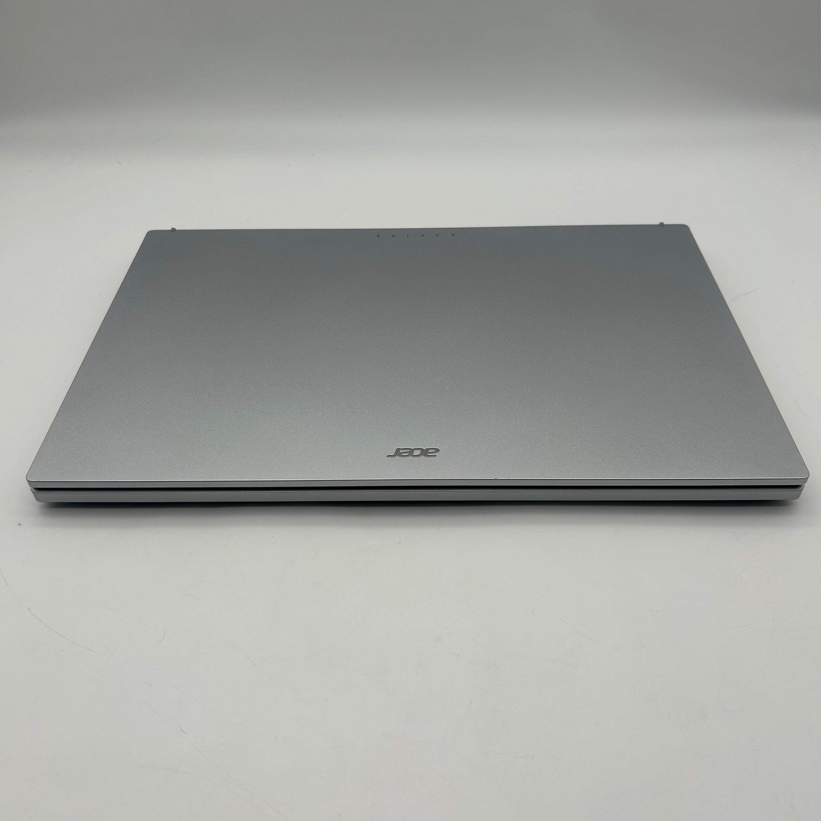 Dell Aspire Go 15 Laptop – Intel Core TM 3 N355, 8GB RAM, 128GB SSD, w/ Charger