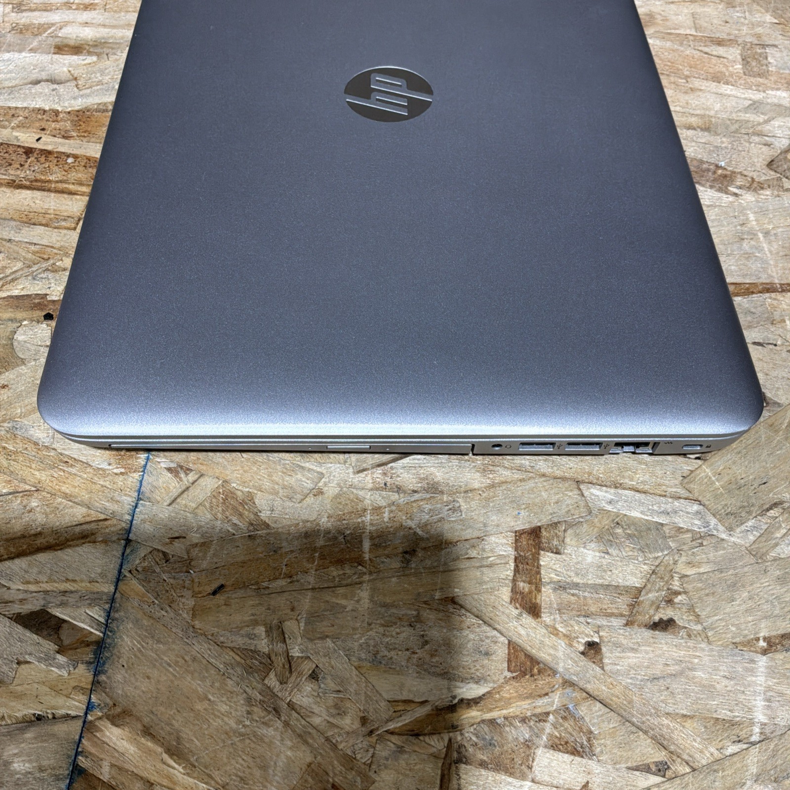 HP Probook 450 G4 8265NGW 15.6″ i7-7500U 2.7GHz 8GB RAM 500GB HD C406