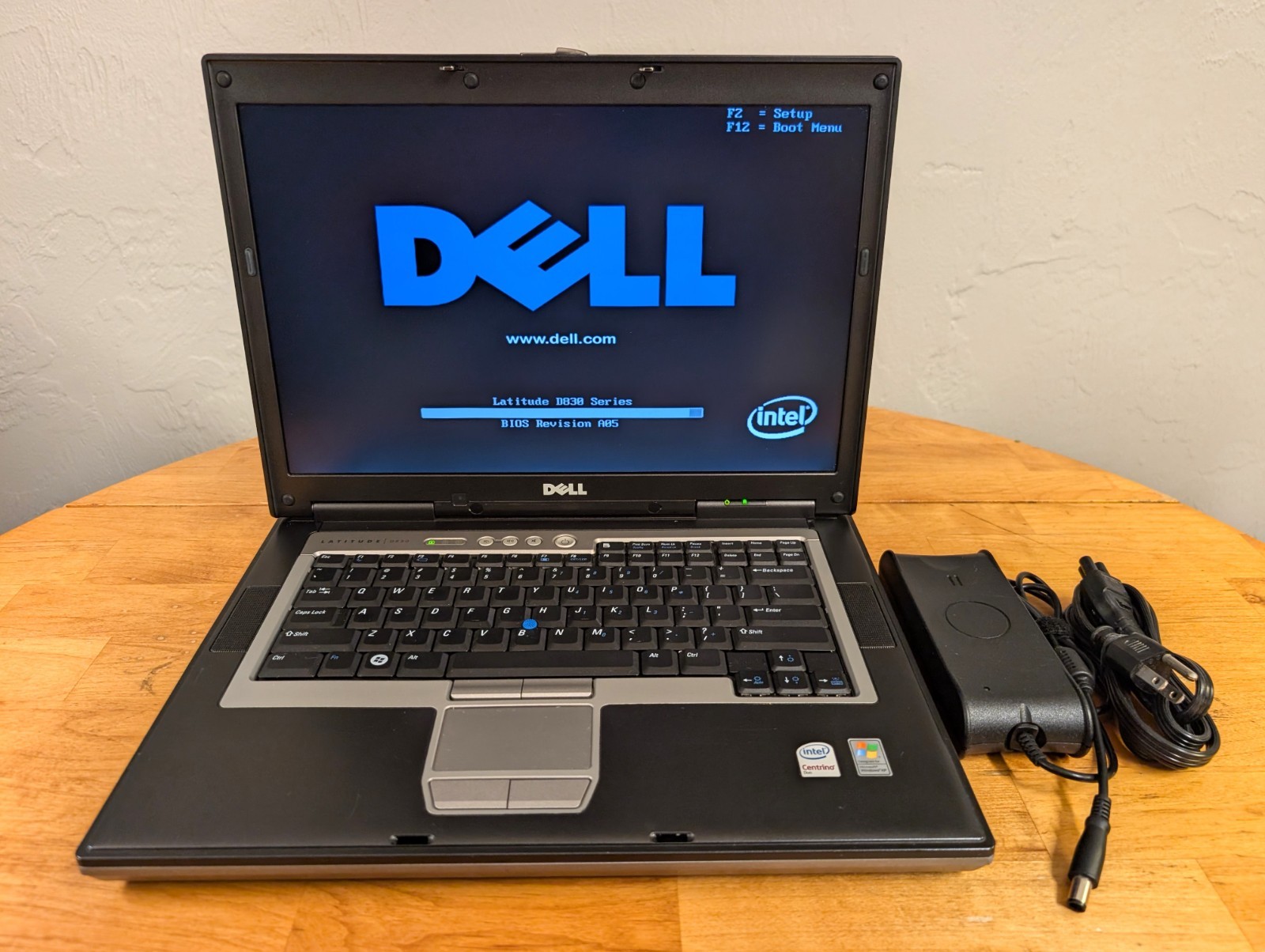 Dell Latitude D830 C2D 2Ghz 2GB 160GB Win 7 Serial Port DVD WiFi ~ COMPLETE!