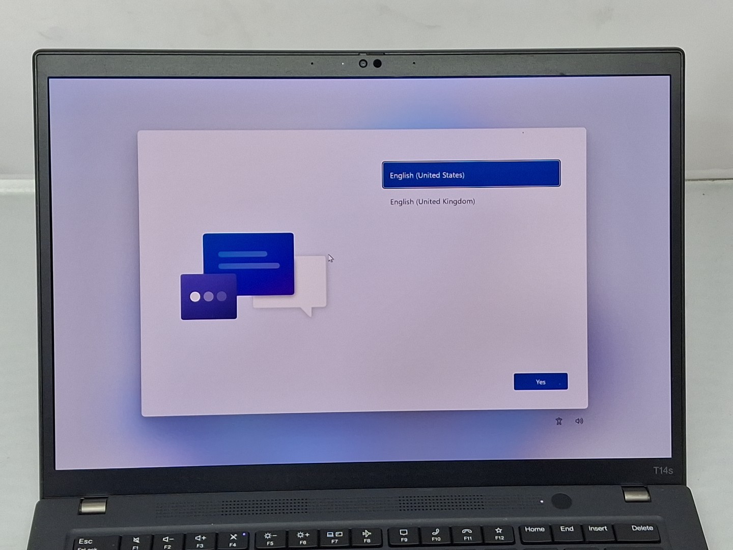 Lenovo ThinkPad T14s Gen 3 – i7-1270P – 16GB, 512GB, Windows 11 – tiny scratch
