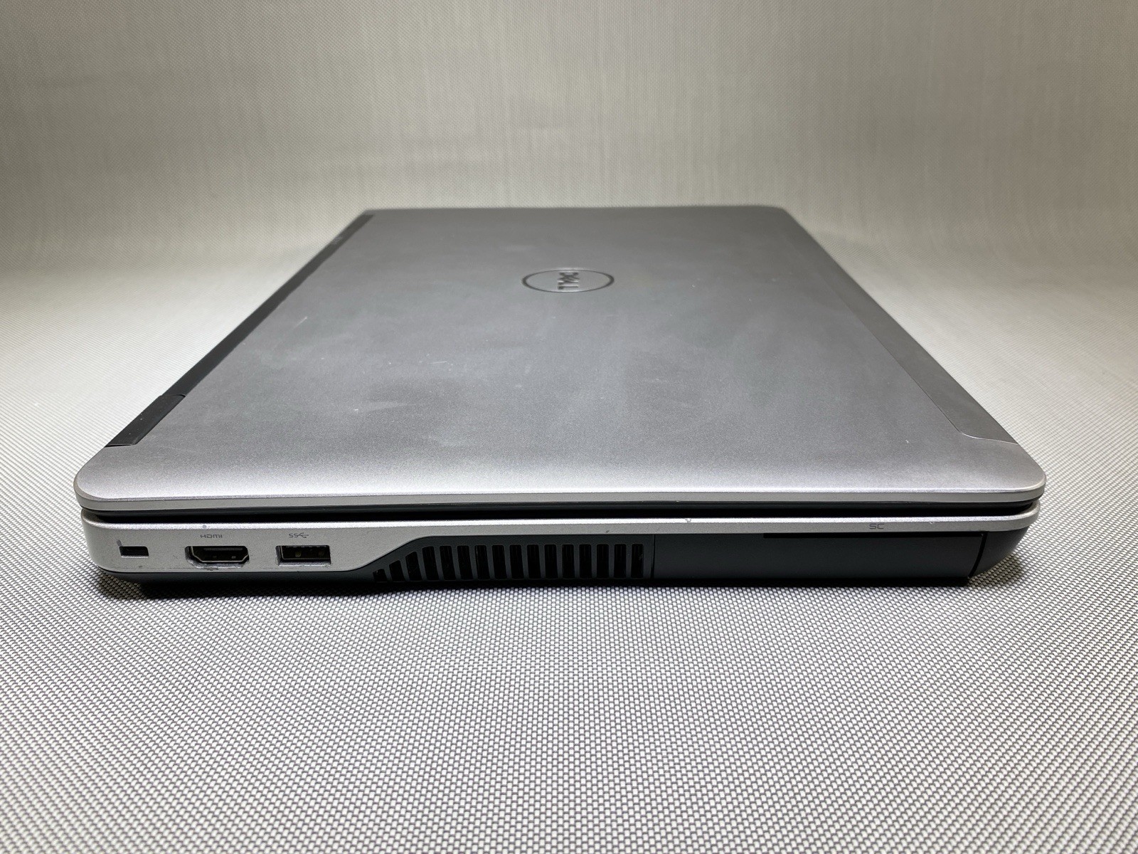 Dell Precision M2800 Intel i7-4610M 8GB RAM – AMD FirePro W4170M- NO HDD/BATT