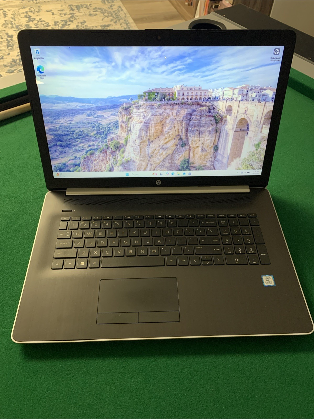 hp notebook-17-by1953cl i5-8265 1.60GHz 16GB 256GB – Windows 11