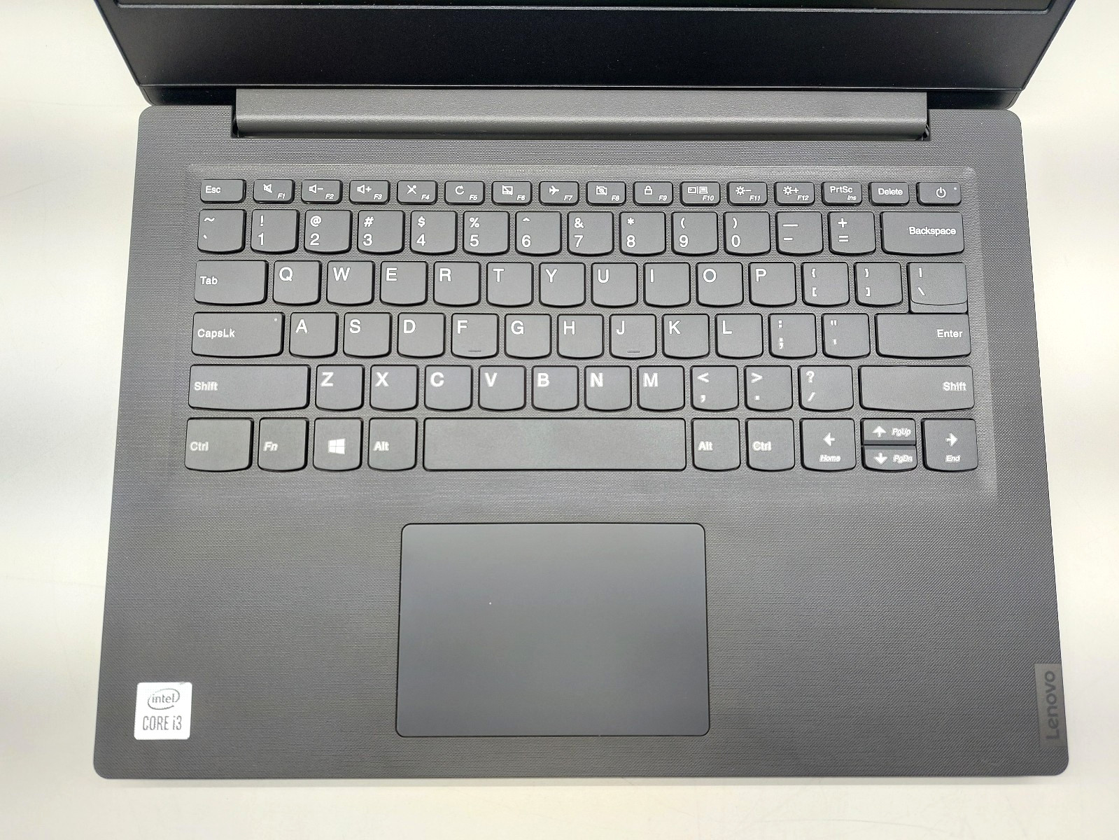 Lenovo V14-IIL 82C4 Intel Core i3 1.2 GHz 8GB RAM 256 GB NVME SSD Win 10 Pro