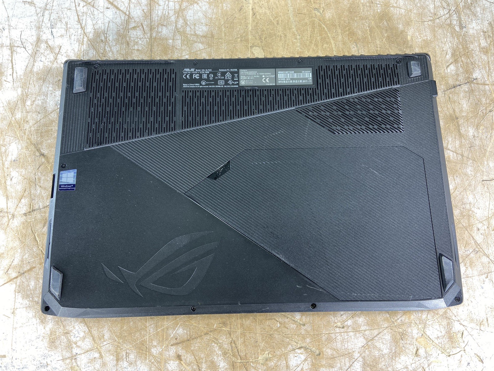 ASUS GL703V i7-7700HQ @ 2.80GHz, 12GB RAM, NO HDD/OS