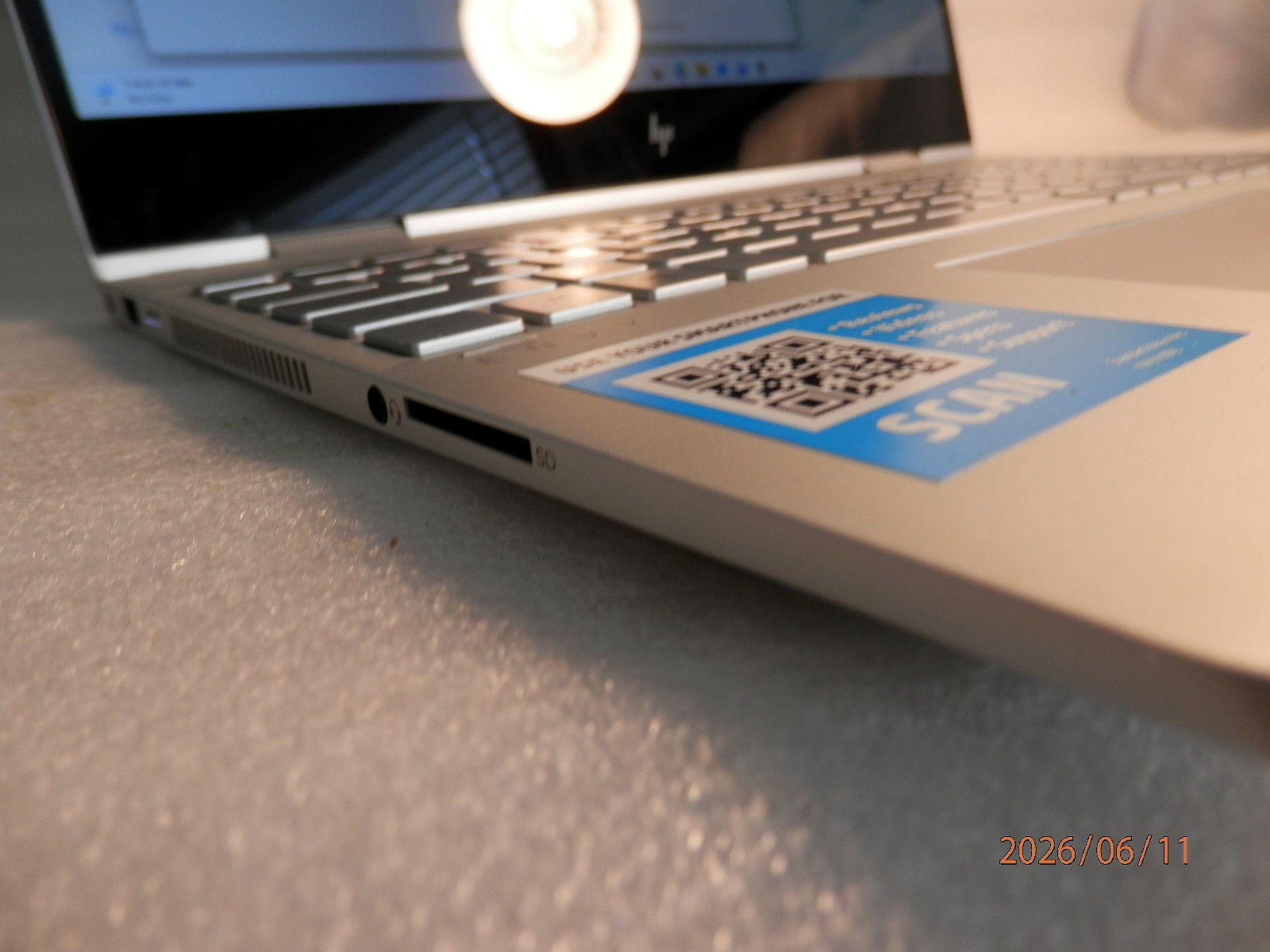 HP ENVY x360 15m-dr0012dx , Intel Core i7-8565U,512GB SSD 16GB RAM A/C Charger*