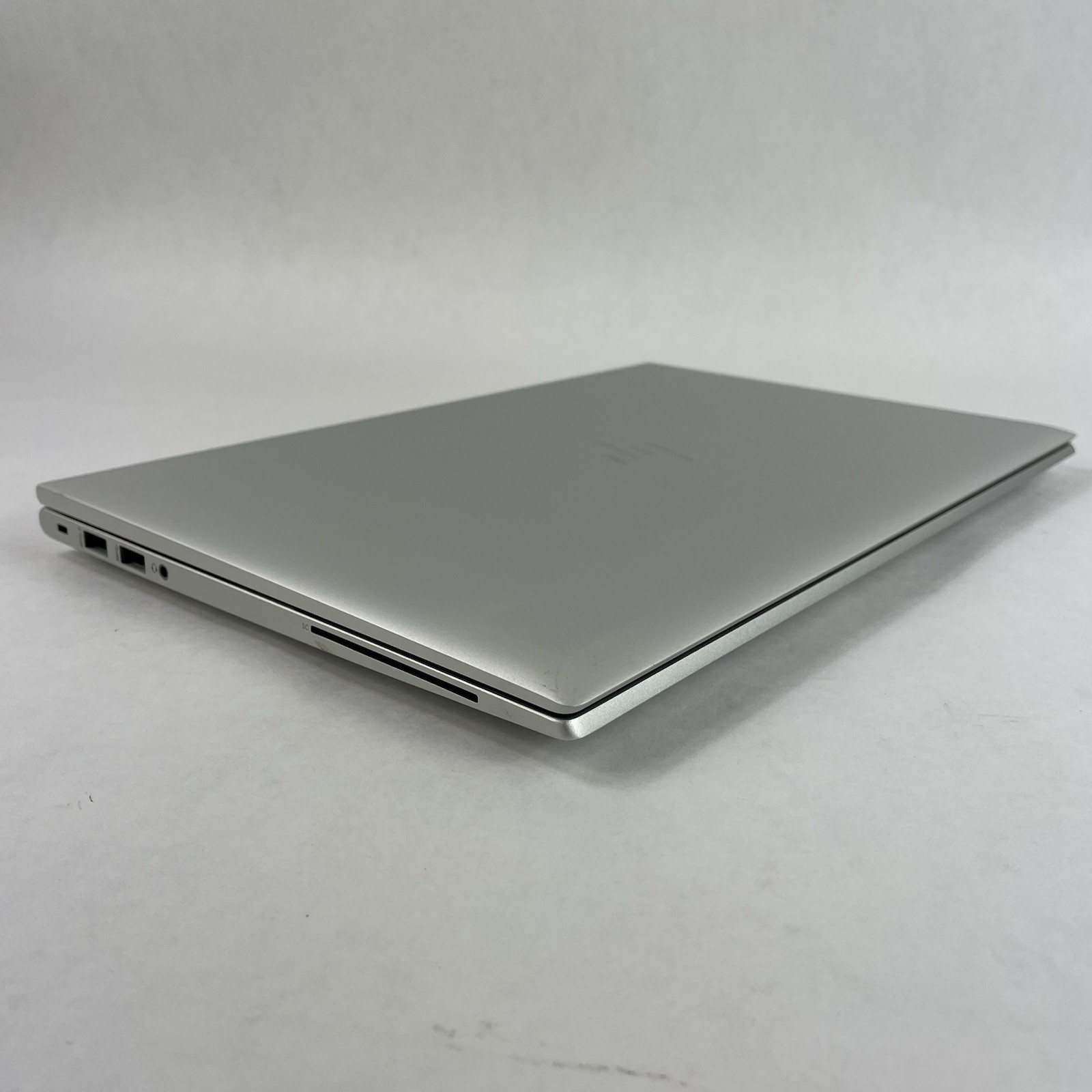 HP MT46 14″ AMD Ryzen 3 Pro 4450U 2.50 GHz 8 GB RAM No SSD/OS/AC