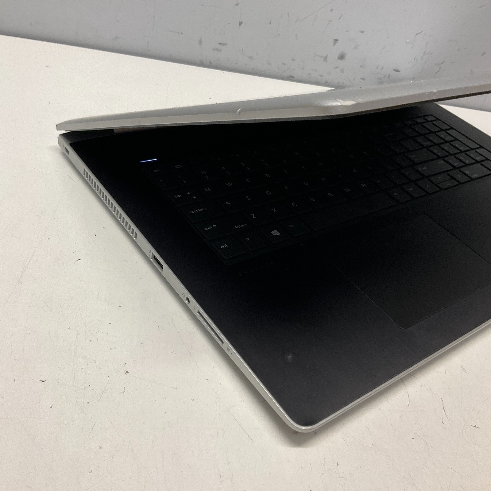 HP ProBook 470 G5 – 17.3″ FHD, 1.8GHz i7-8550U 8GB 256GB SSD Windows 11 Pro