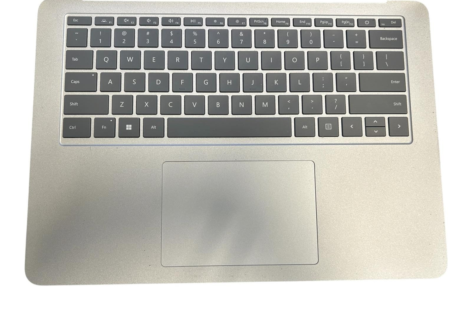 Surface Laptop Studio 14.4″ i7 16GB 512GB RTX 3050 Ti – MUST READ