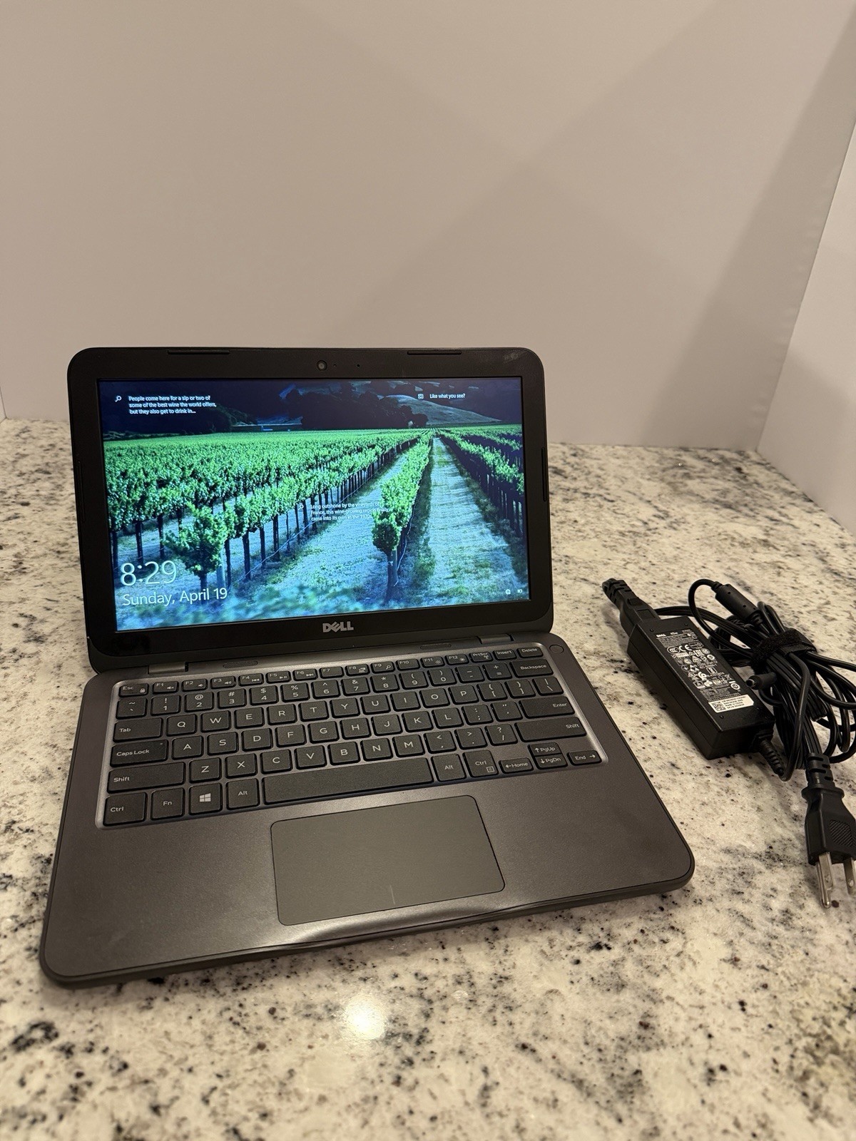 Dell Inspiron 11 3180 P24T003 Laptop AMD A6 4GB For Parts w Charger