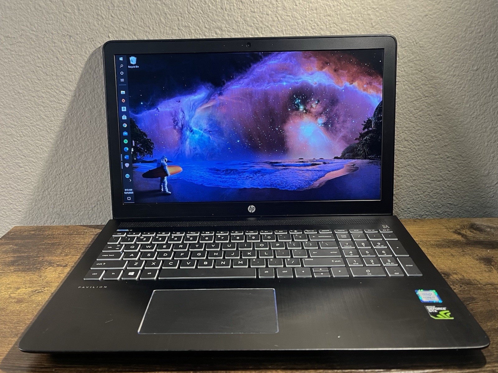HP Pavilion 15 Laptop cbOxx, i7-7700HQ, GTX 1050, 1TB SSD, 8GB RAM, Functional