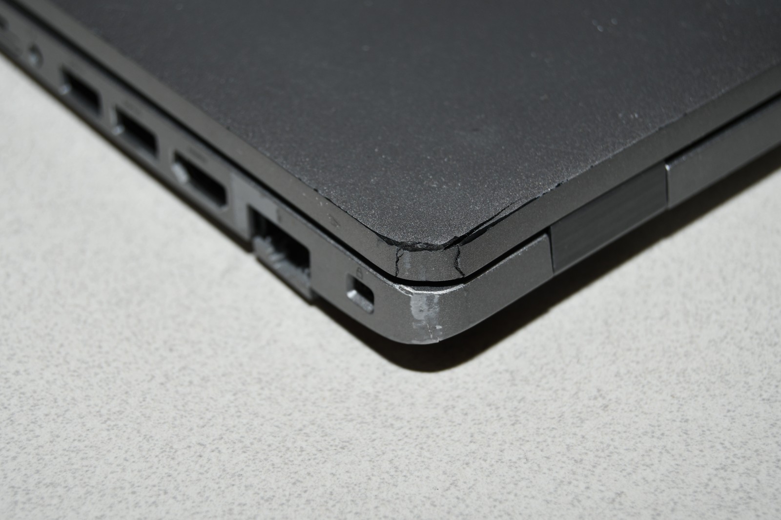 ^ Dell Latitude 5510 Intel i5-10210U @ 1.6GHz 8 GB Ram 256GB SSD No OS #X7266
