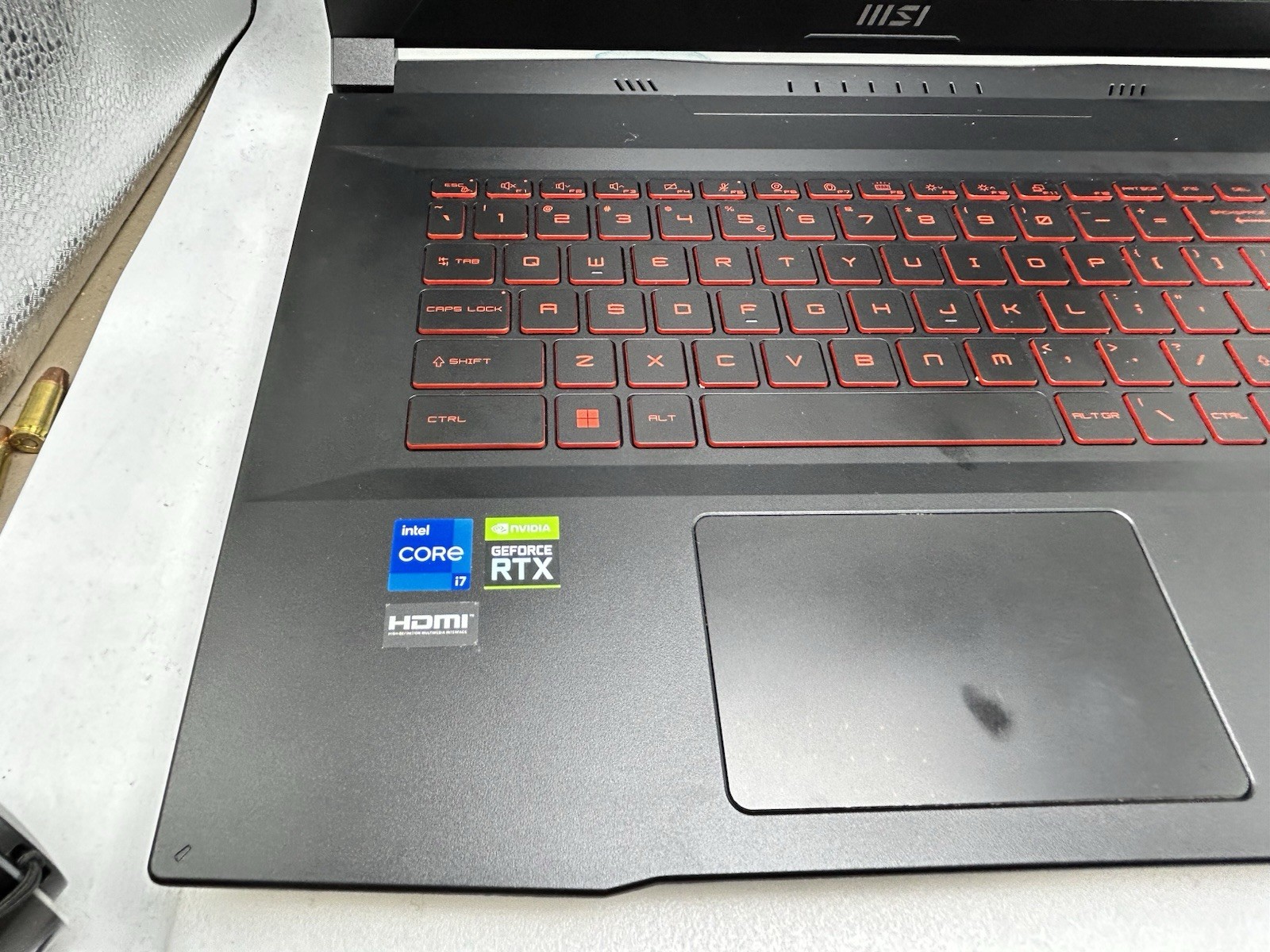 MSI Katana GF76 – 17.3″ FHD – i7-12700H – 16GB RAM – RTX 3070 Ti –1TB SSD– Black