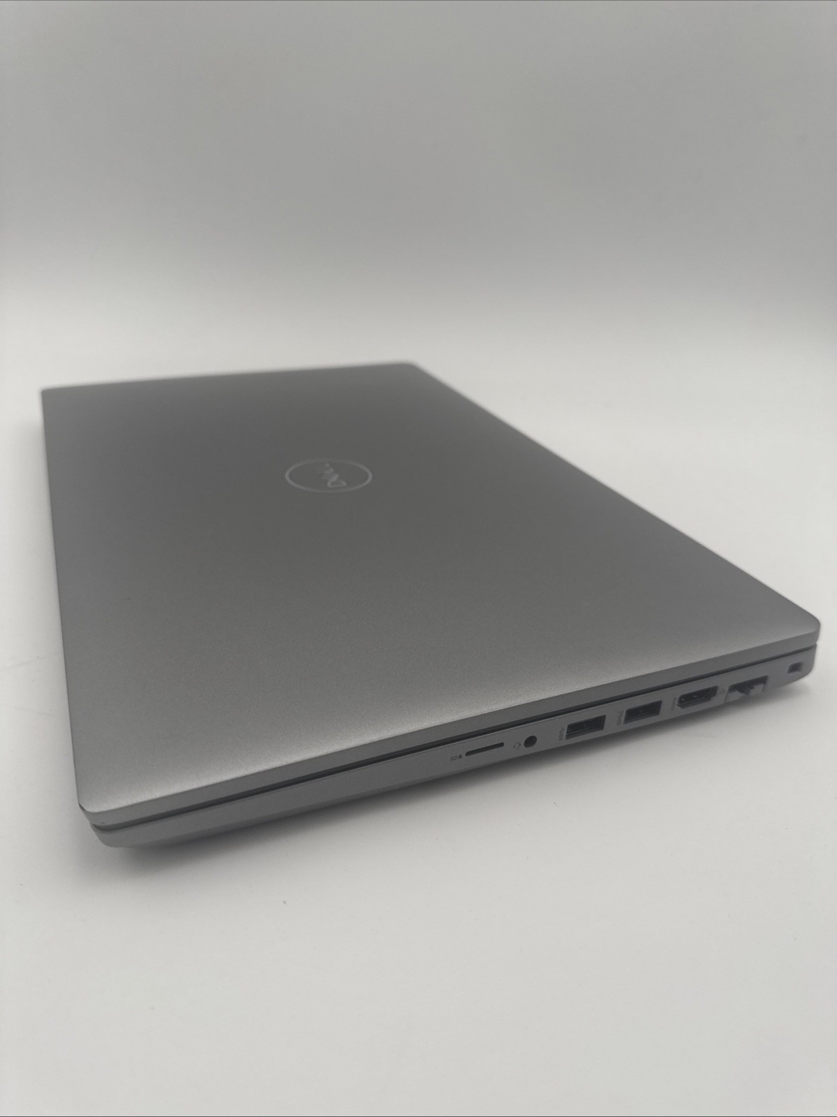 Dell Precision 3561 Laptop – 2.5 GHz i7-11850H 32GB 512GB SSD T1200 15.6″