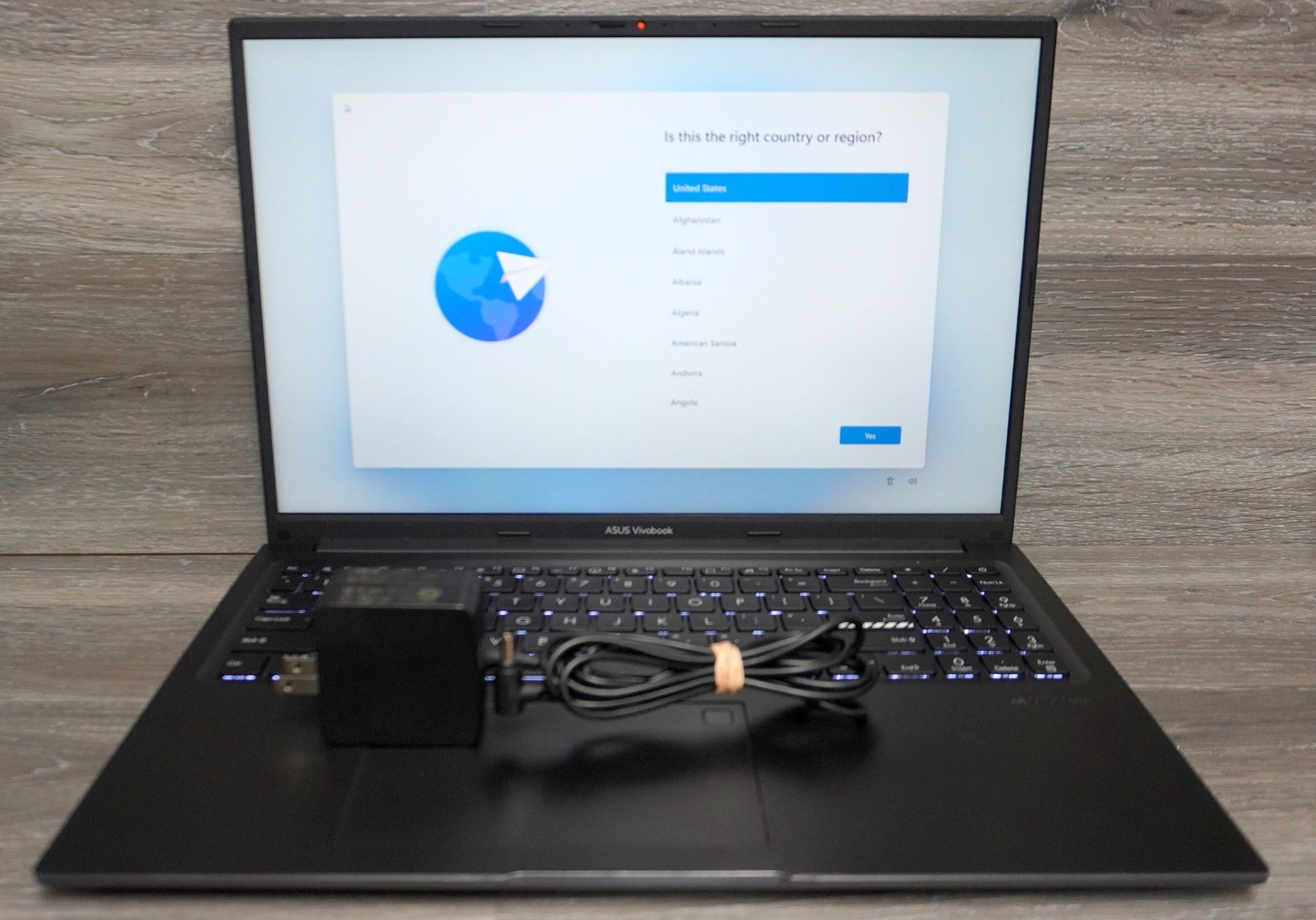 Asus Vivobook 16 M1605Y 16″ Ryzen 7 7730U 2.0GHz 16GB RAM 1TB SSD