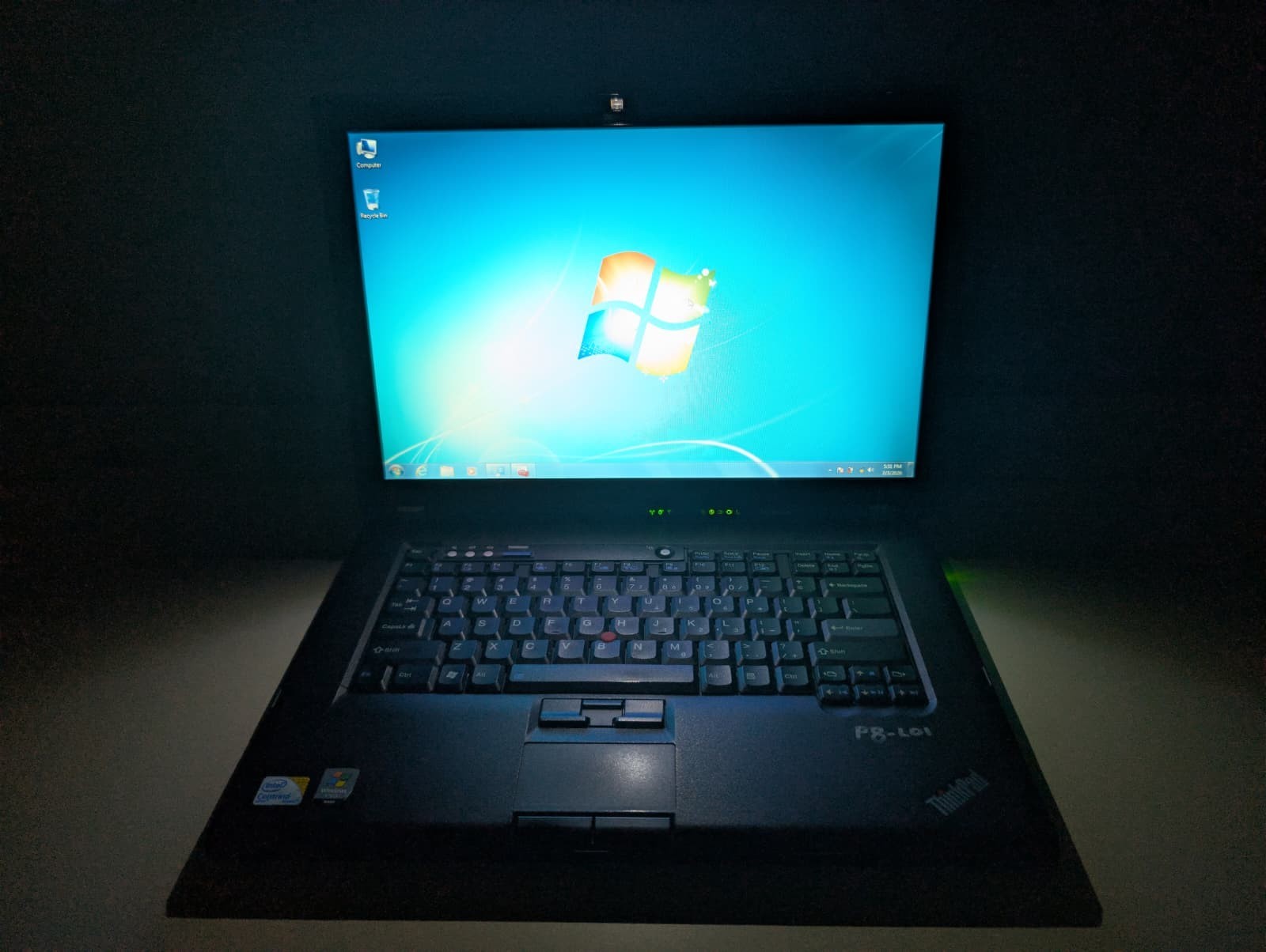 Lenovo ThinkPad T500 | C2D P8400 3GB RAM 320GB HDD | DVD AMD Win 7 Pro 32-Bit