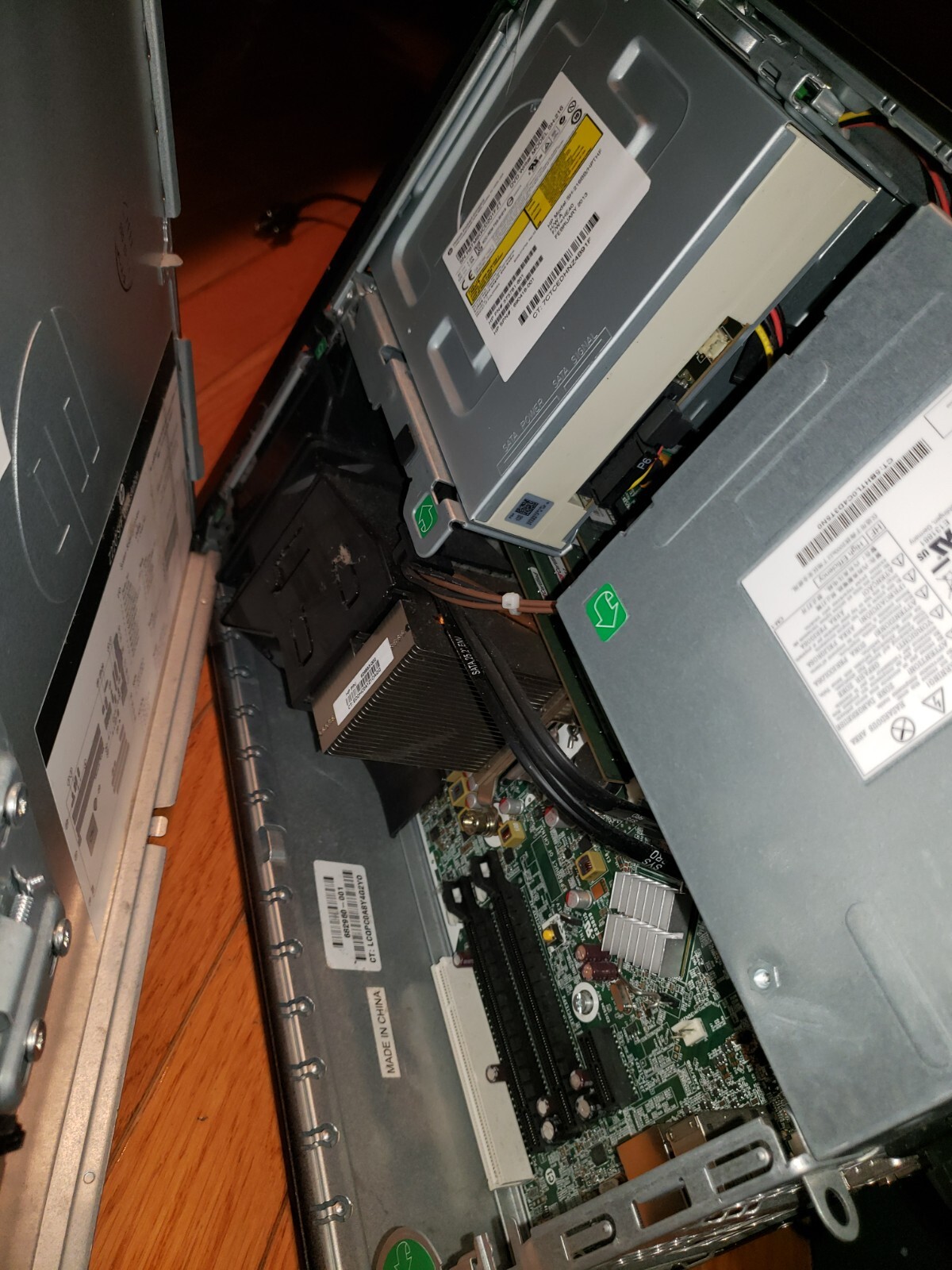HP Z220 Workstation desktop computer READ DESCRIPTION PLEASE