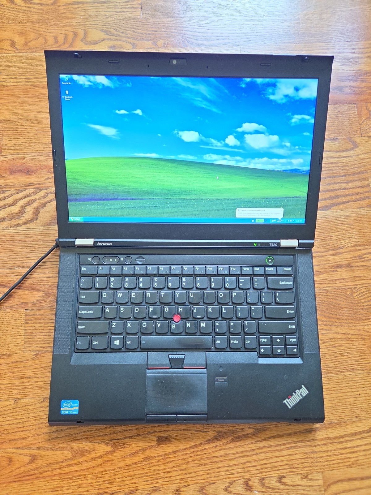 Lenovo ThinkPad T430 i5/4GB Ram/320 GB HDD. Win XP Pro. Works, For Parts.