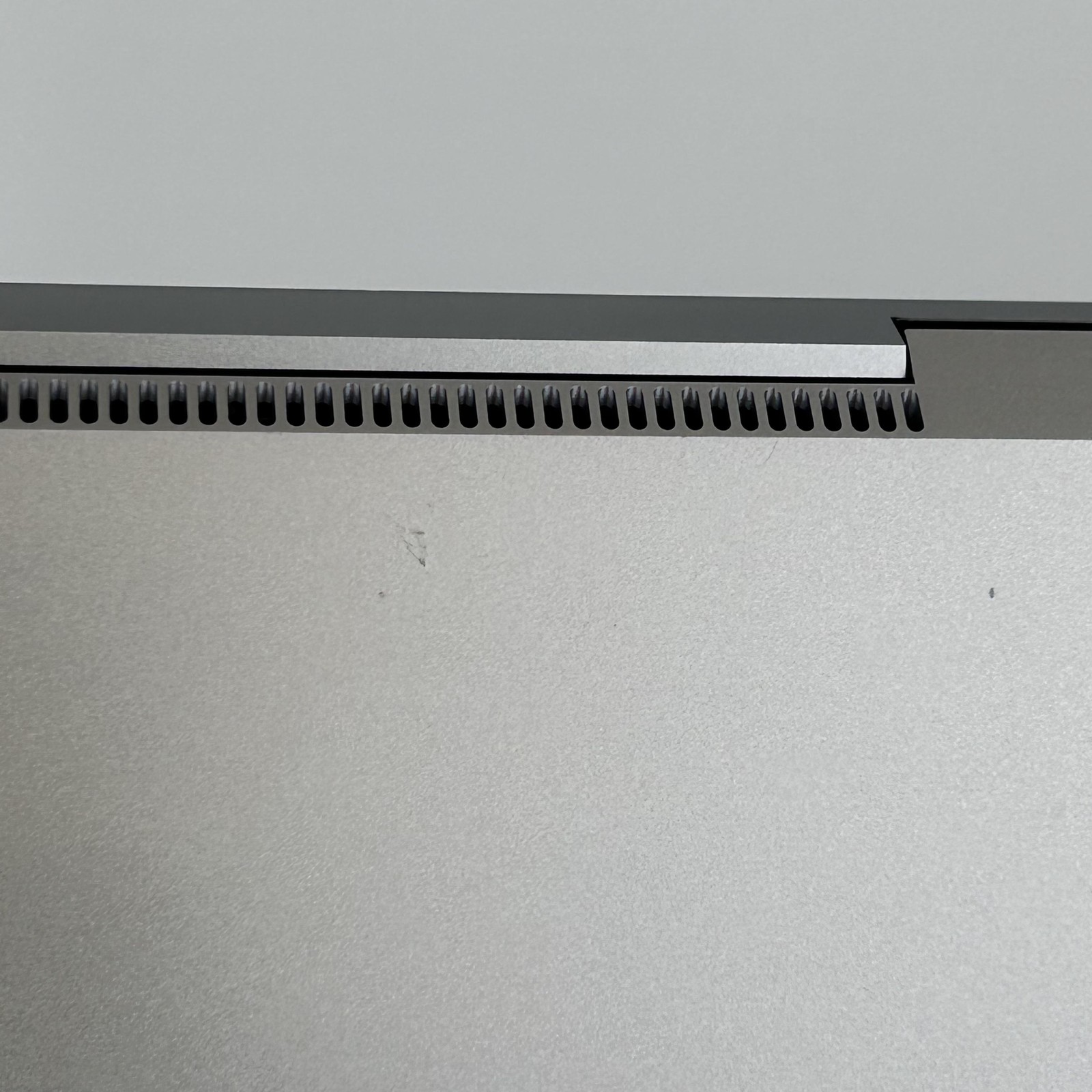 Microsoft Surface Laptop 4 15 QHD+ TOUCH i7-1185G7 3.00GHz 16GB 256GB Very Good