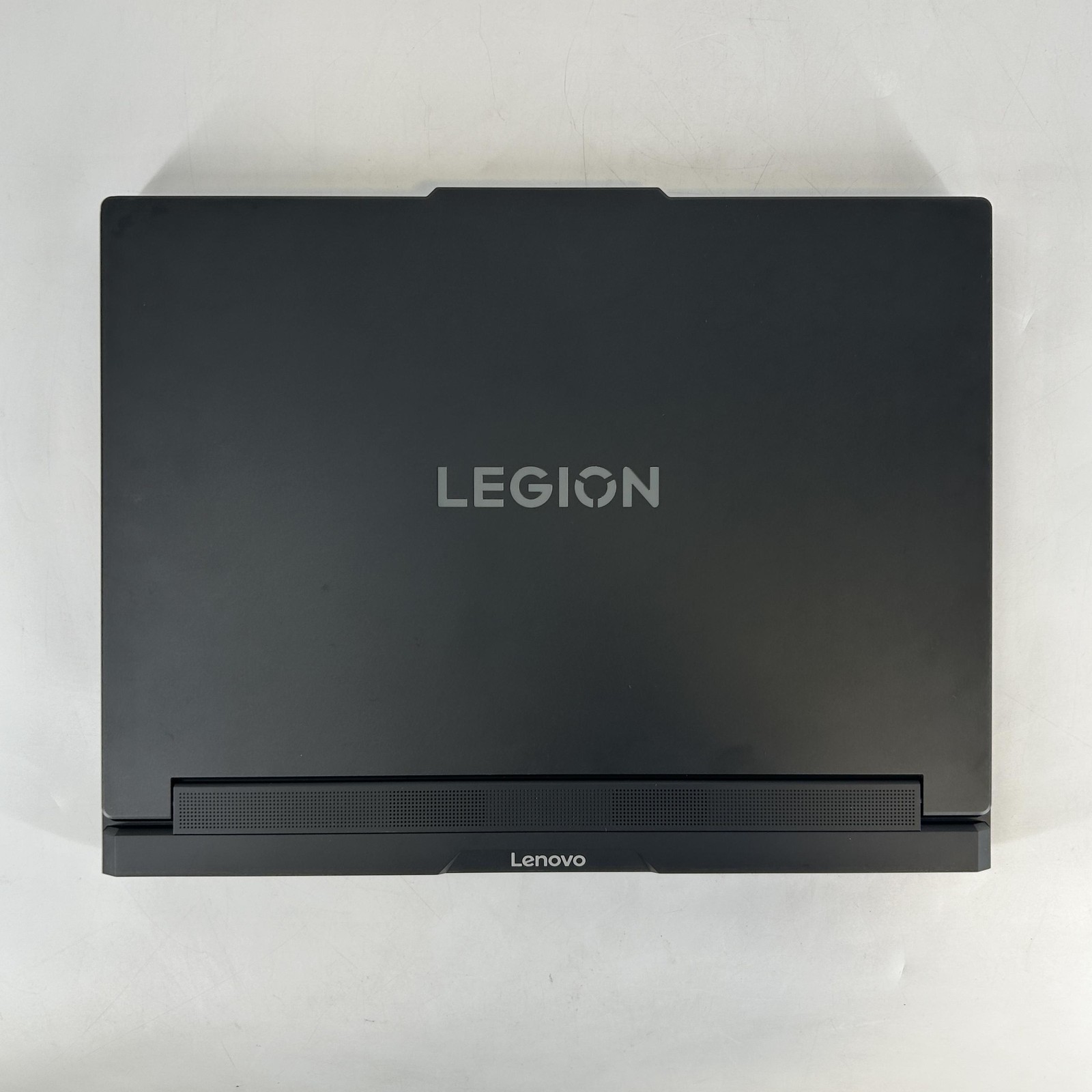 Lenovo Legion Pro 7i Gen 10 16 240Hz QHD+ Ultra 9 275HX 64GB 1TB/1TB RTX 5080