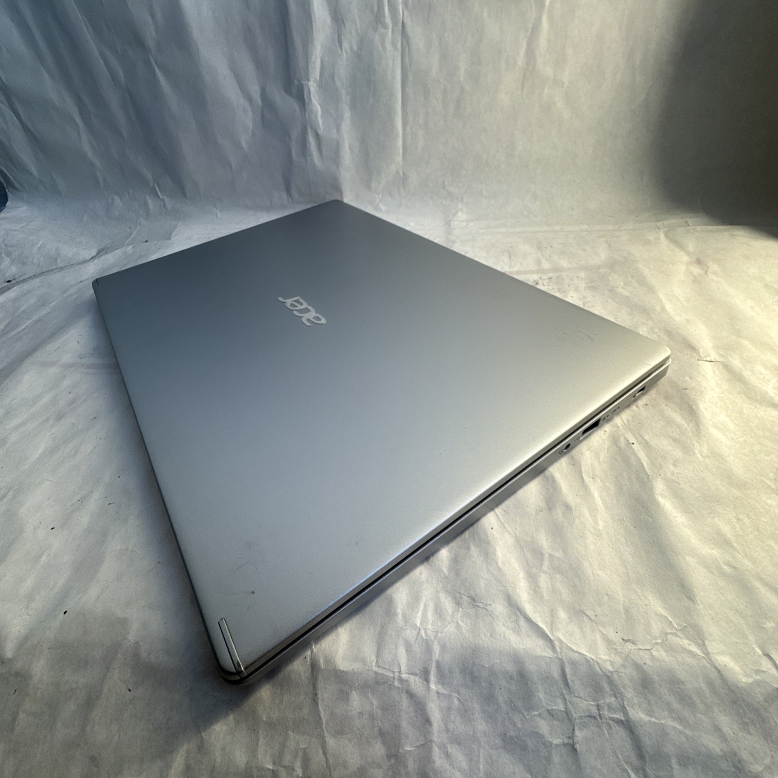 Acer Aspire 5 A515-46 15.6″ Ryzen 3 3350U 2.1GHz 4GB RAM 128GB SSD NO OS