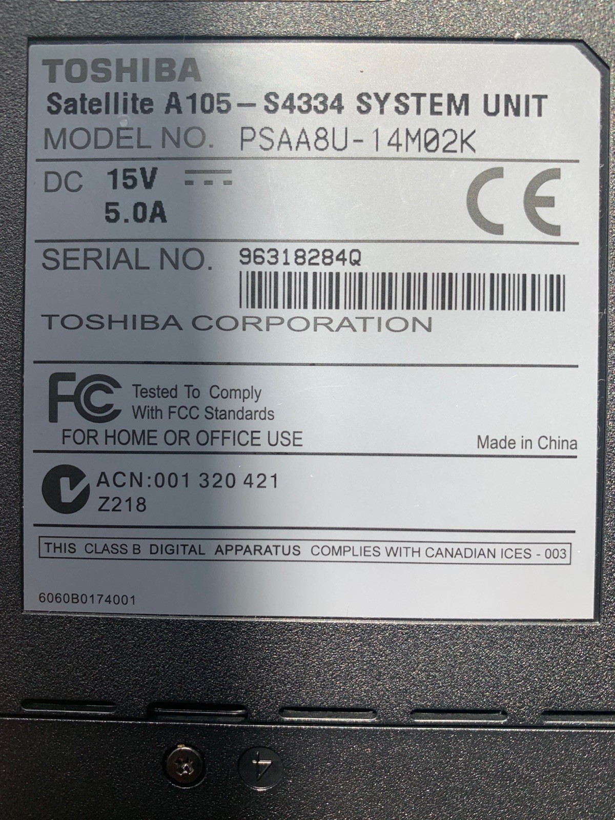 Toshiba psaa8u-14m02k laptop FOR PARTS