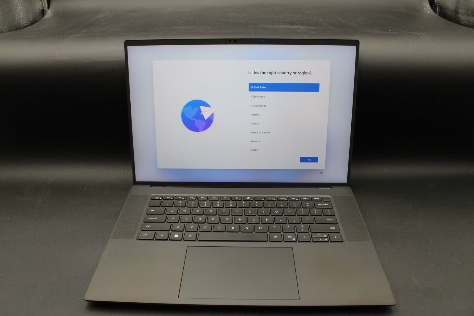Dell Precision 5680 Used 16″ (i7-13800H-32GB-512GB NVMe)