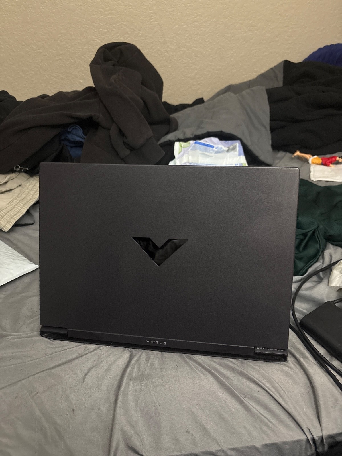 HP Victus 15.6″ (512GB SSD, AMD Ryzen 5 7000 Series, 4.55 GHz, 8GB) Gaming…