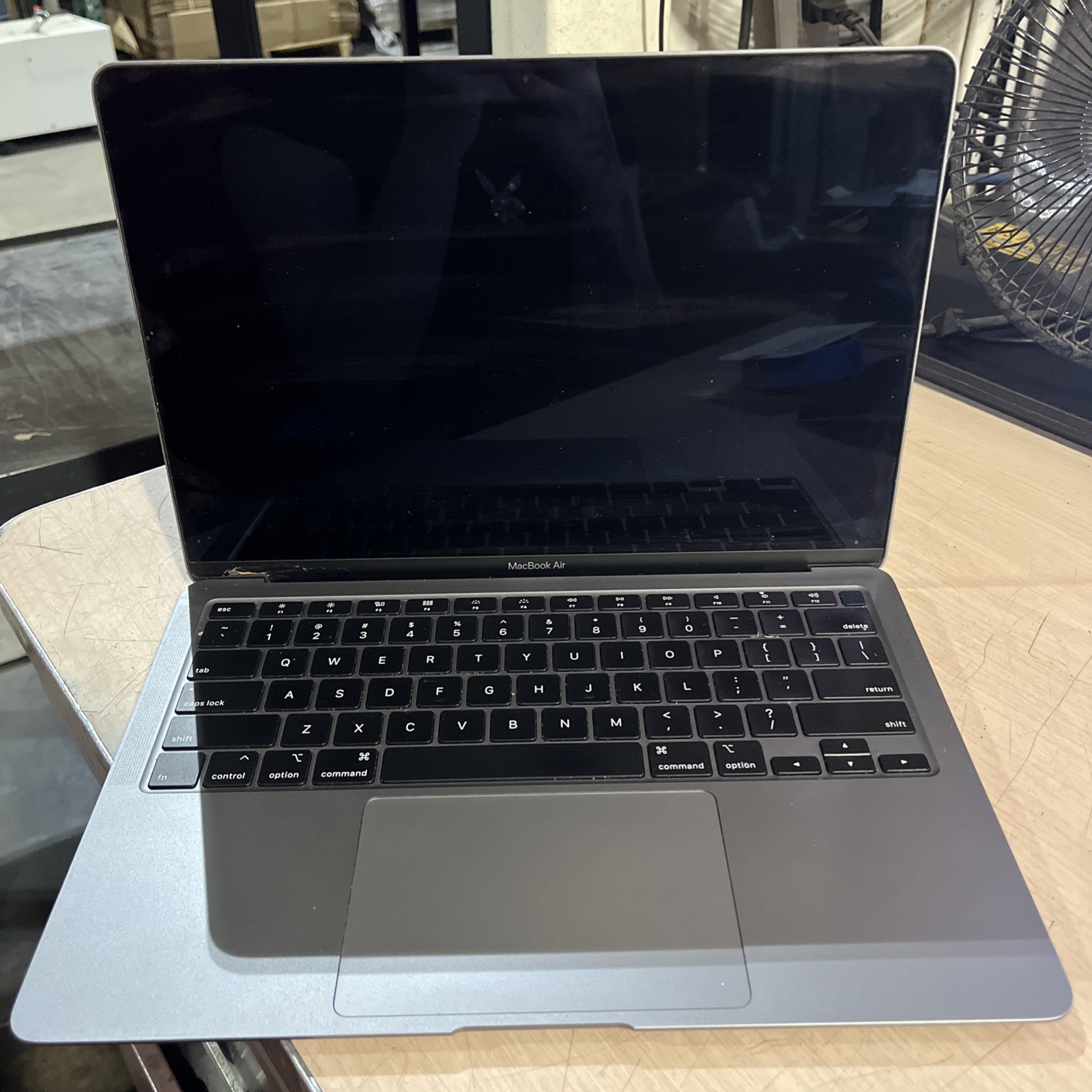 APPLE MACBOOK AIR 13″ SCISSOR, 2020 CORE I3-1000NG4 1.1GHZ 8GB RAM 256SSD .