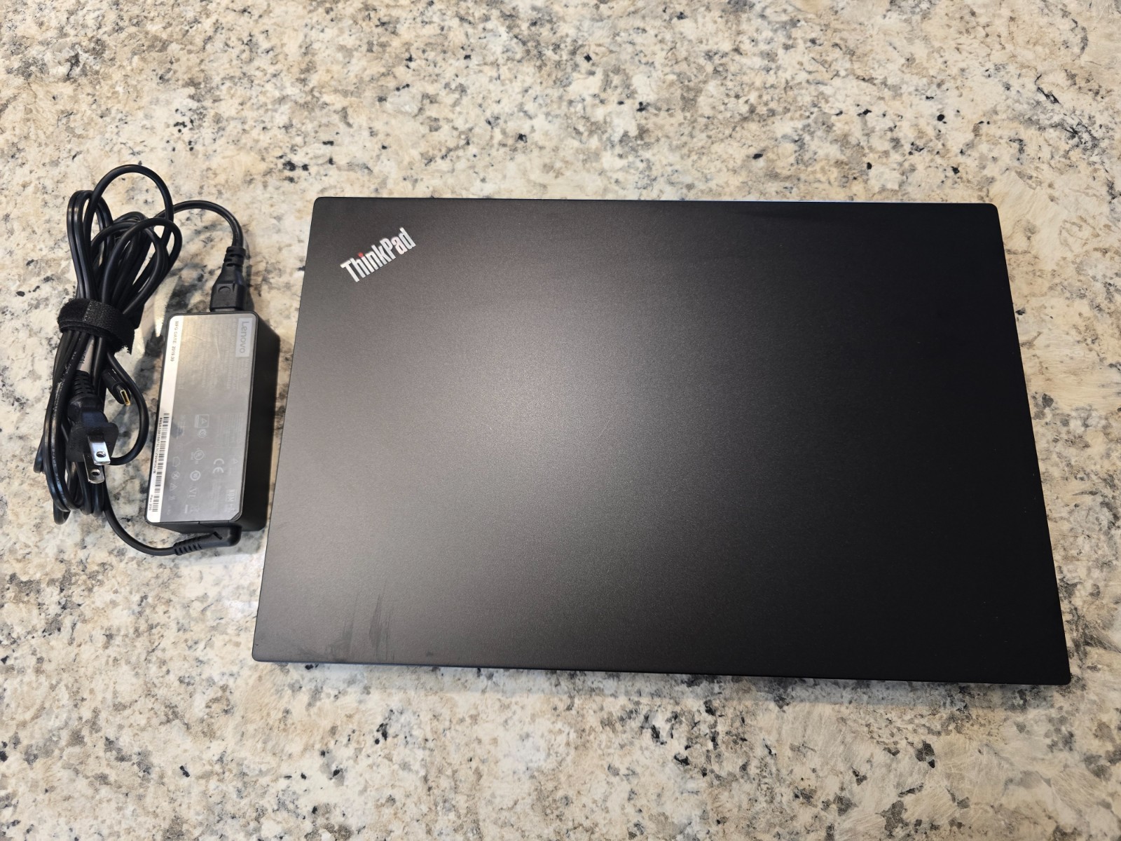 Lenovo ThinkPad E15 15.6″FHD Intel i5-10210U 1.6Ghz 8GB 256GB SSD Windows 11 Pro