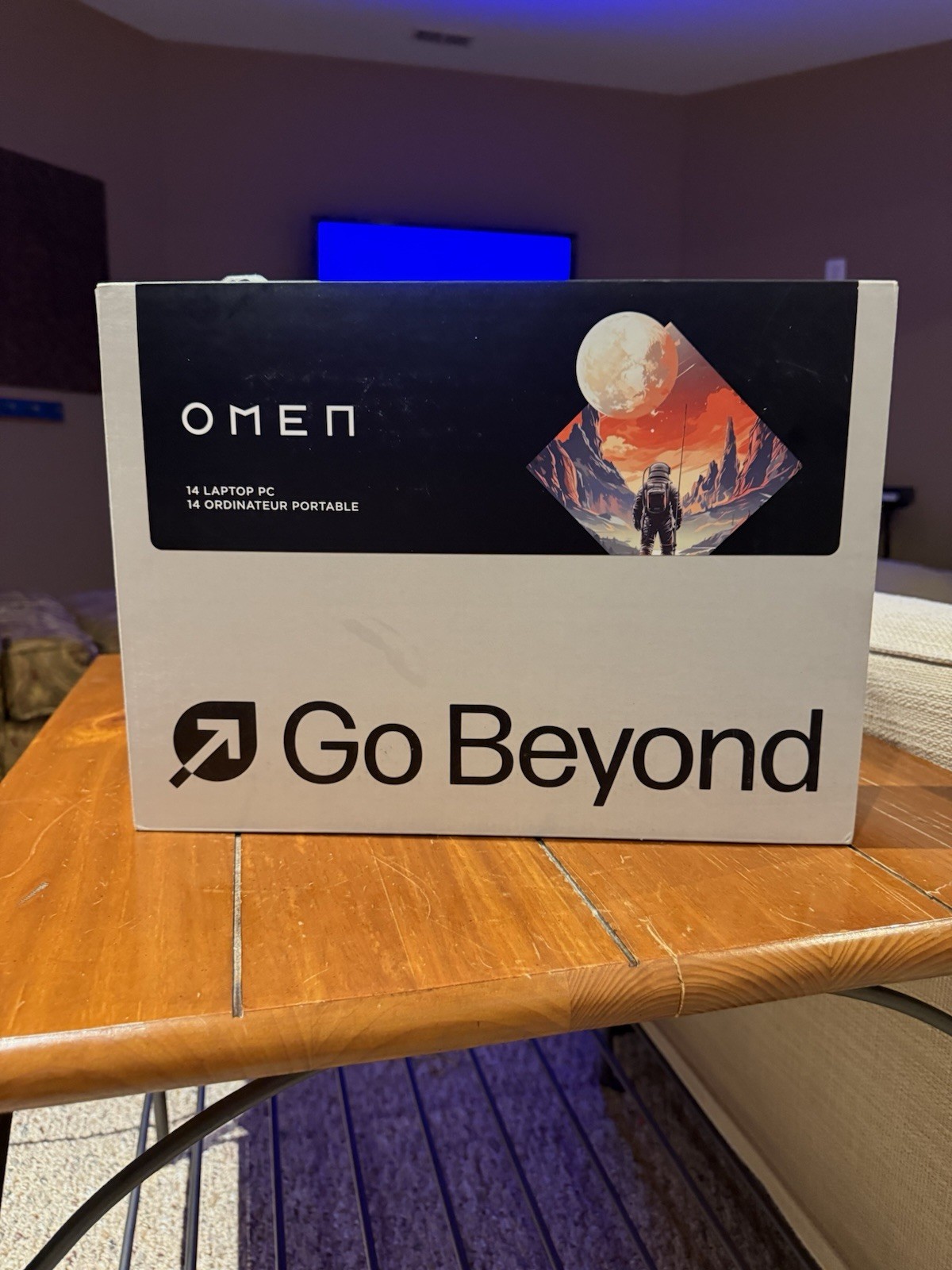 HP OMEN Transcend 14″ 120Hz, RTX 4060, 3k OLED DISPLAY W/ Monitor and Keyboard