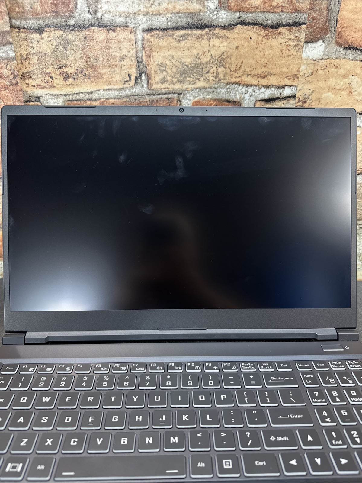 System 76 Oryx Pro Tested LCD Screen w/ Chassis & Battery – No Motherboard