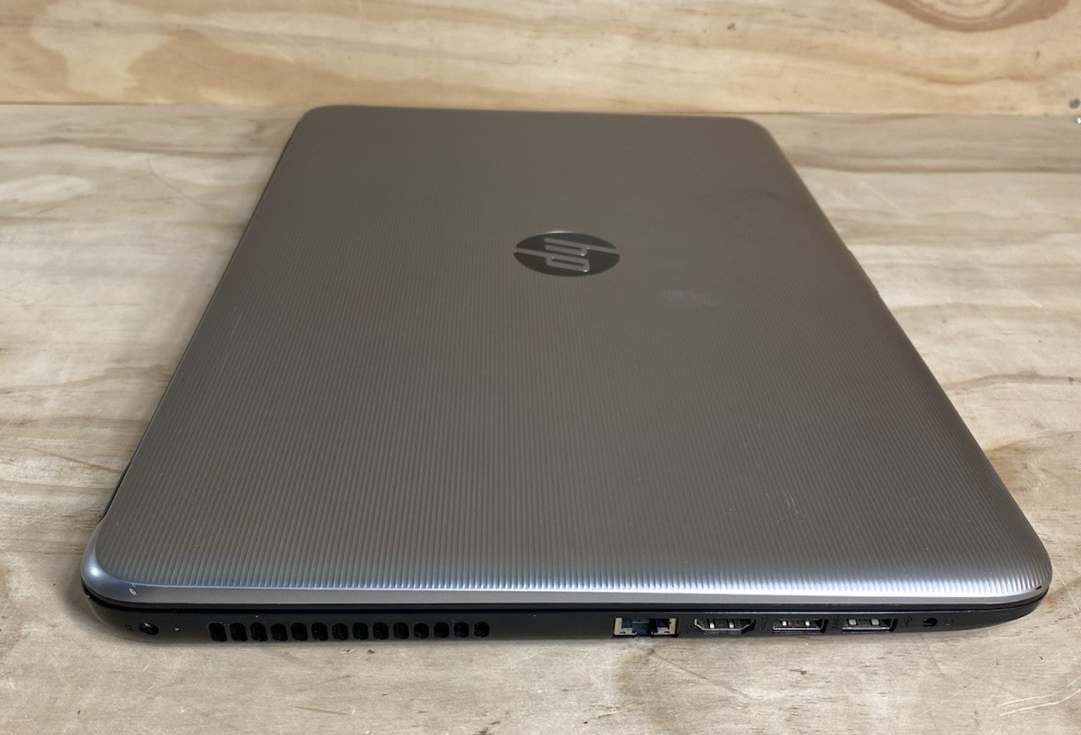 HP 15-ba113cl 15.6″ AMD A10-9600P@2.4GHz/16GB DDR4 RAM/960 GB SSD/Win11H