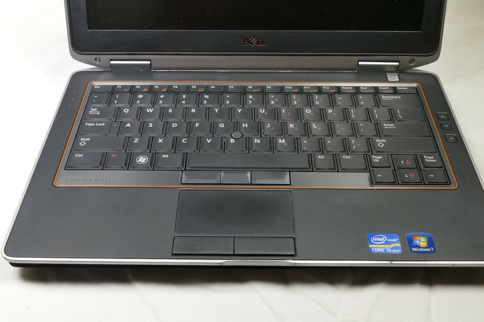 Dell Latitude E6320 Laptop i5 2.5GHz 4GB Ram  DVD 13.3″