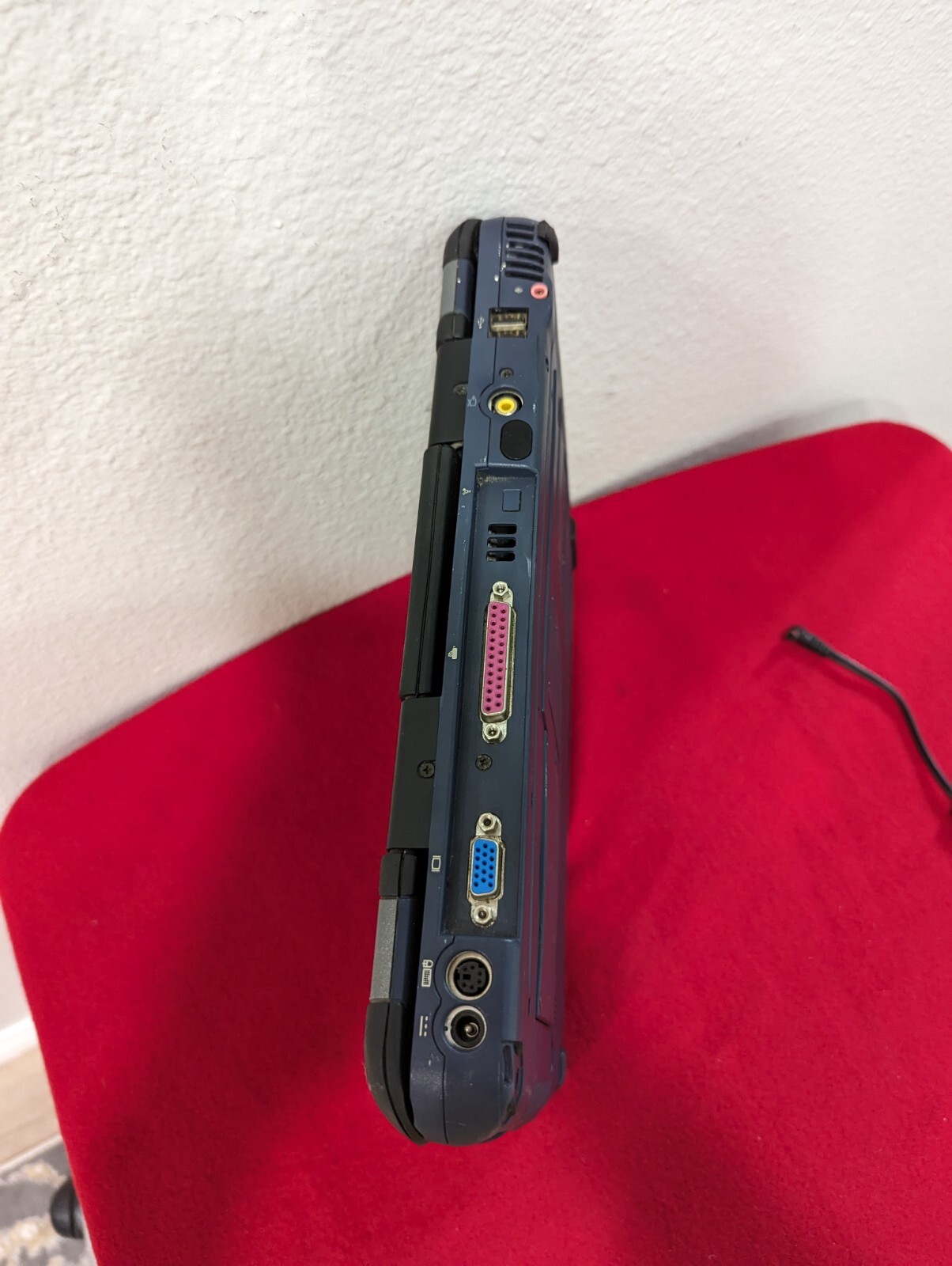 HP OmniBook XE3 Vintage Rare Laptop