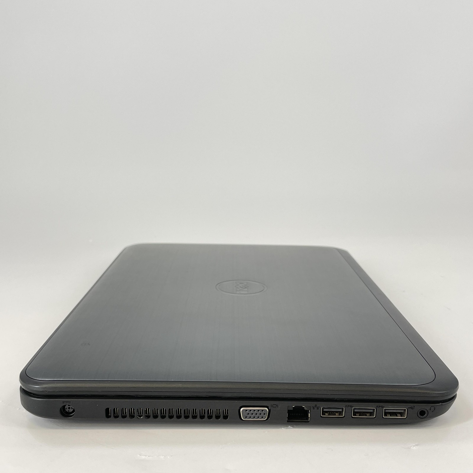 Dell Latitude 3540 15.6 2014 Gray HD TOUCH i5-4210U 1.70GHz 4GB 500GB HDD Fair