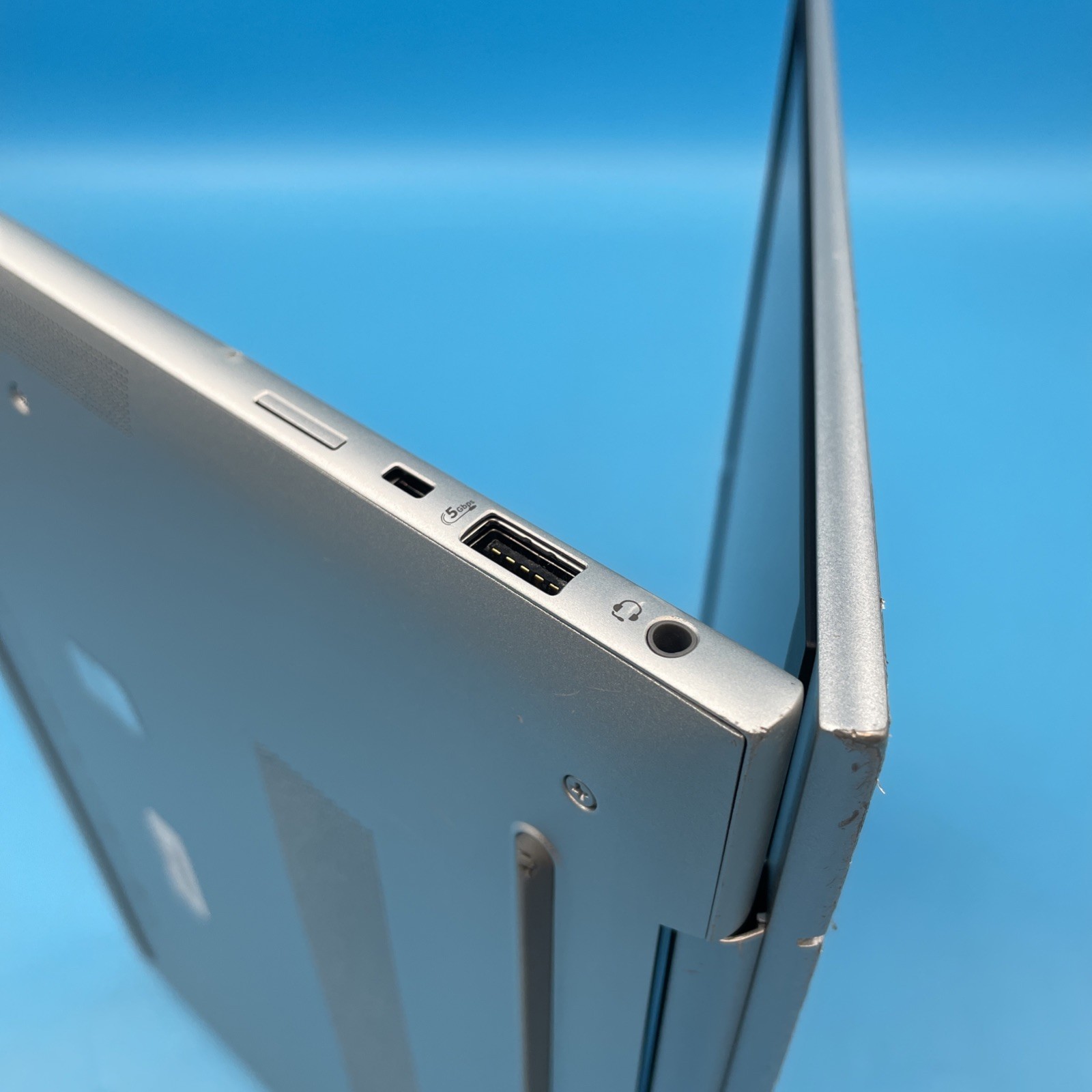 HP EliteBook 840 G11 | Ultra 5 135U | 32GB RAM | 512GB SSD | NO OS | 92% BATT