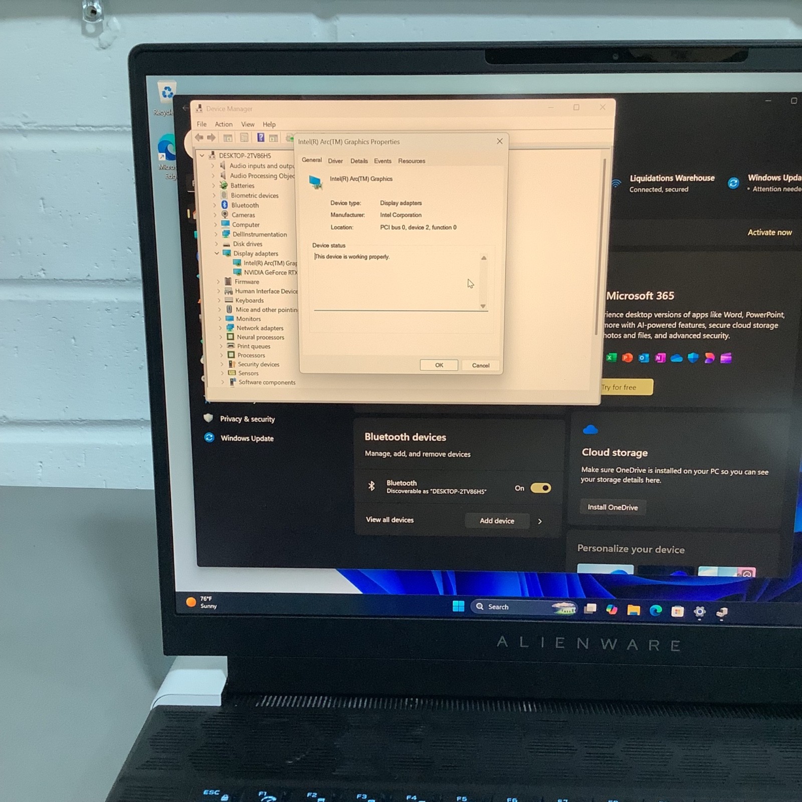 Alienware X16 R2- (32GB 1TB SSD), Intel core Ultra 9 185H