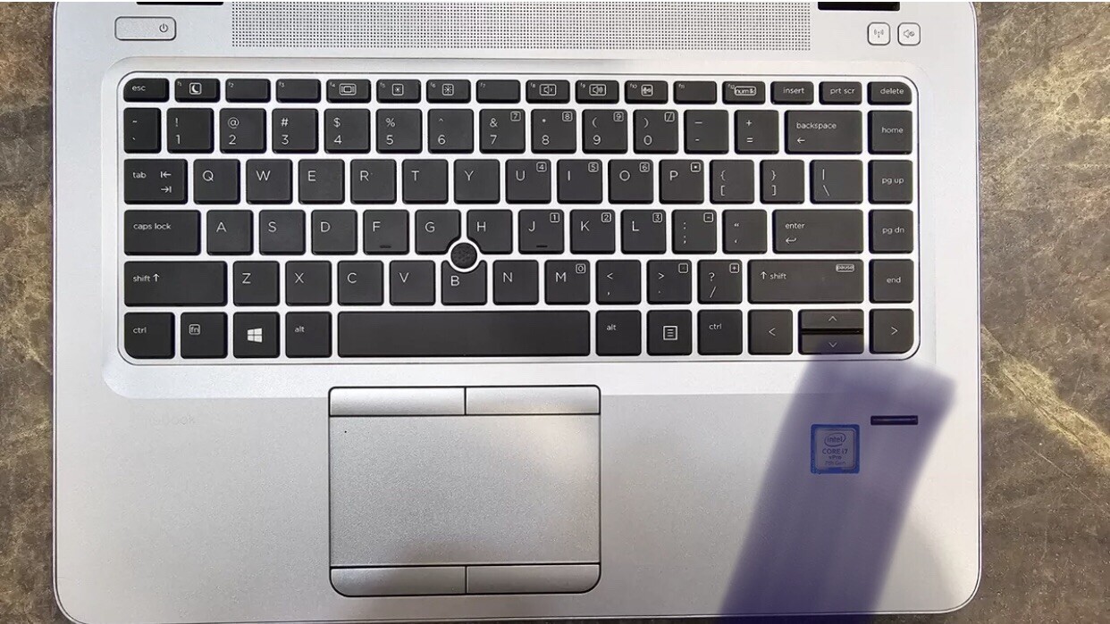 HP EliteBook 840 G4 Laptop i7 Windows 10 Pro Charger Included