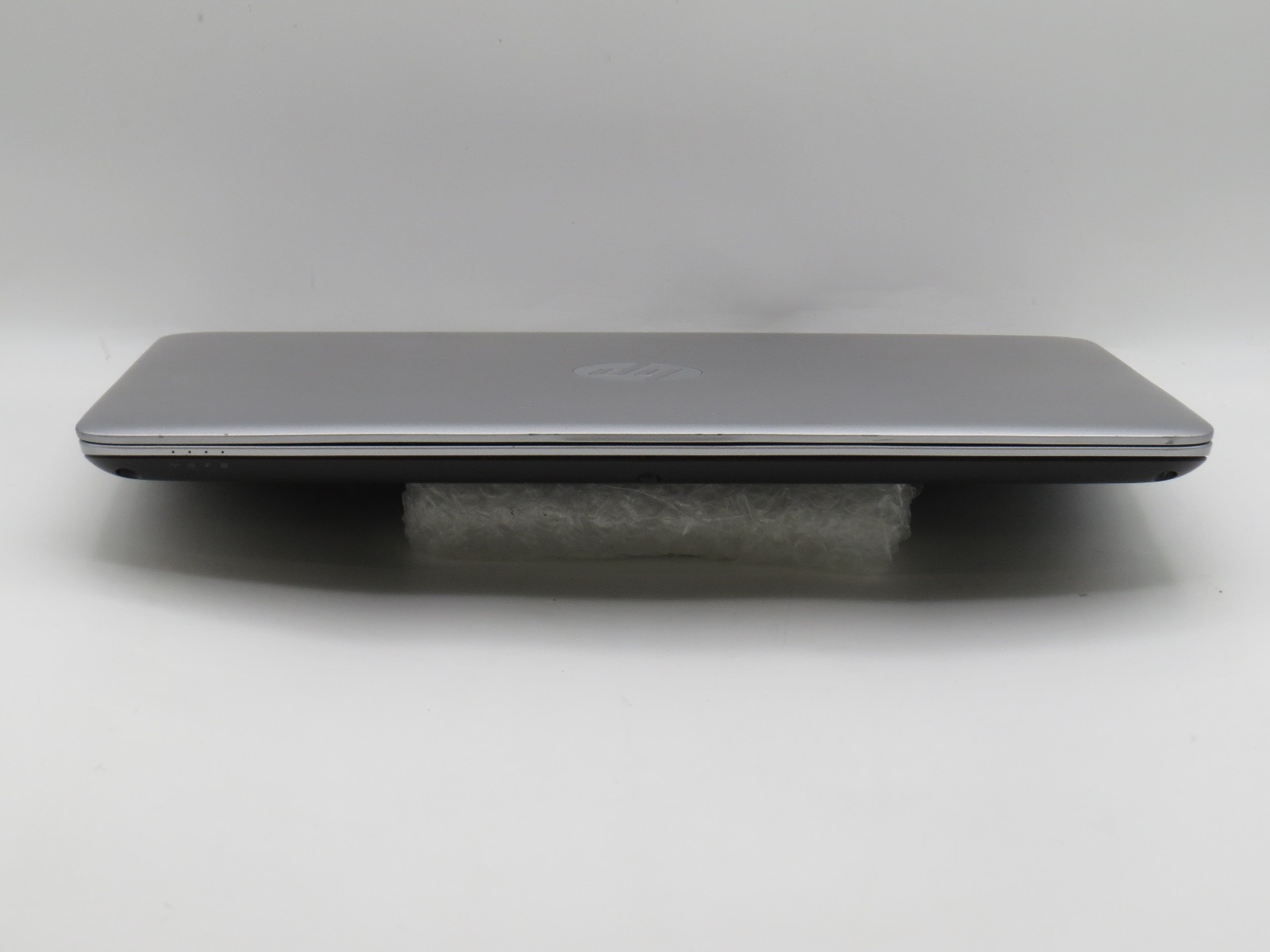 HP EliteBook 840 G3 i5-6300U @ 2.4GHz 8GB DDR4 14″ 256GB SSD No OS/Batt