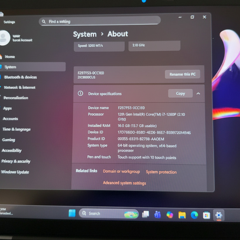 Lenovo ThinkPad X1 Carbon Gen 10 14″ i7-1260P 16GB RAM 512GB SSD Win 11 Pro