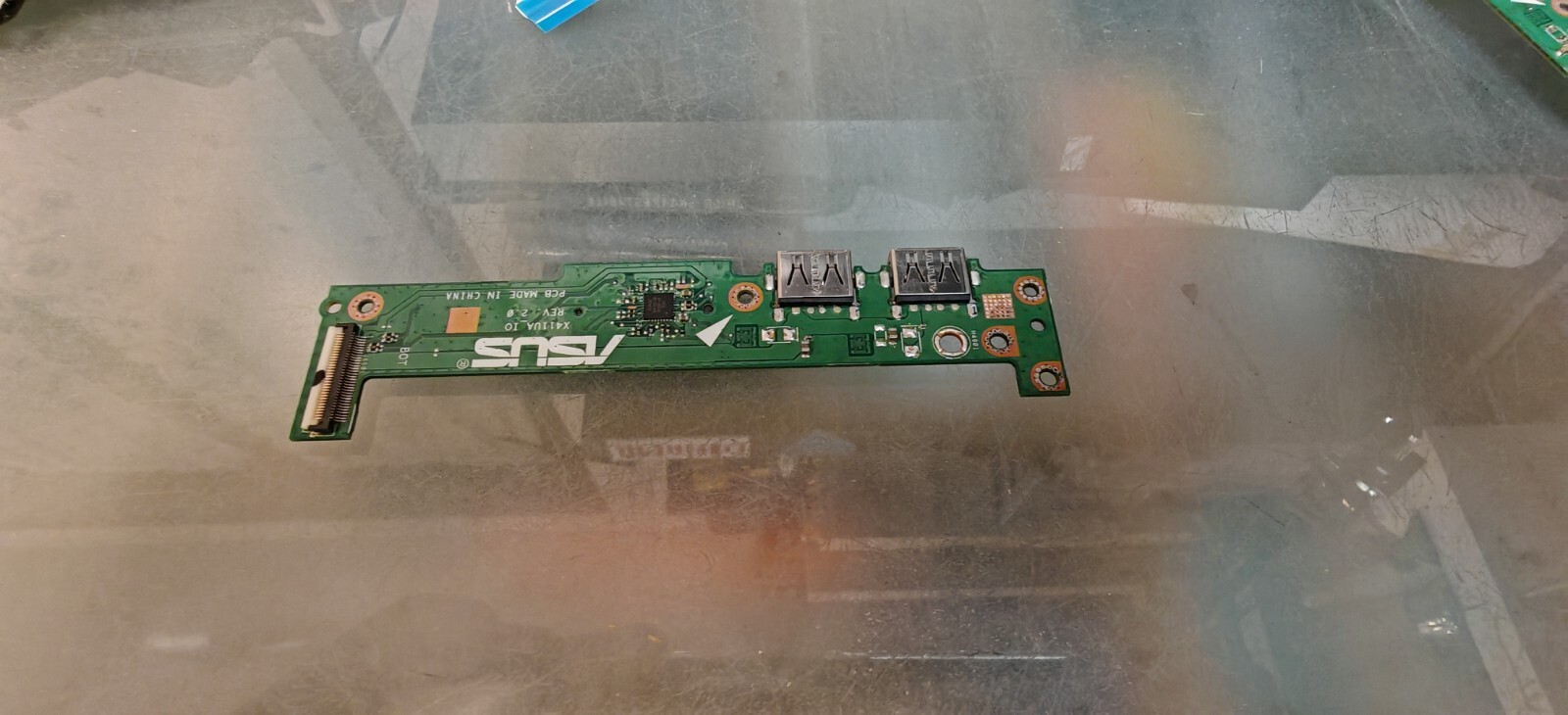 ASUS X411 S410 2 USB LED CARD SD READER X411UA_IO REV. 2.0