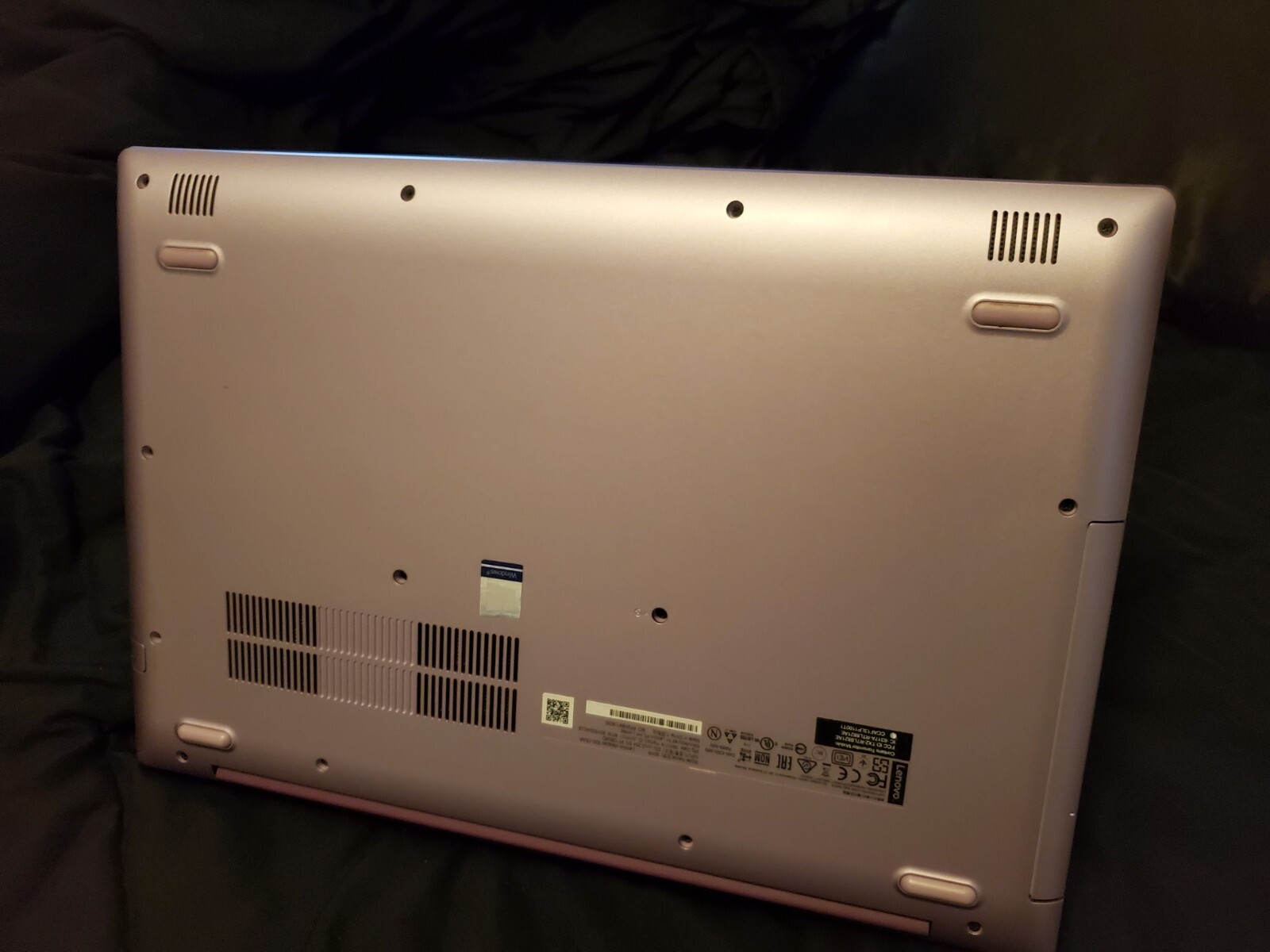 Lenovo 320-15AST Ideapad 15.6″ AMD A9-9420 @3.00GHz 4GB RAM 1TB HDD Win 10H READ