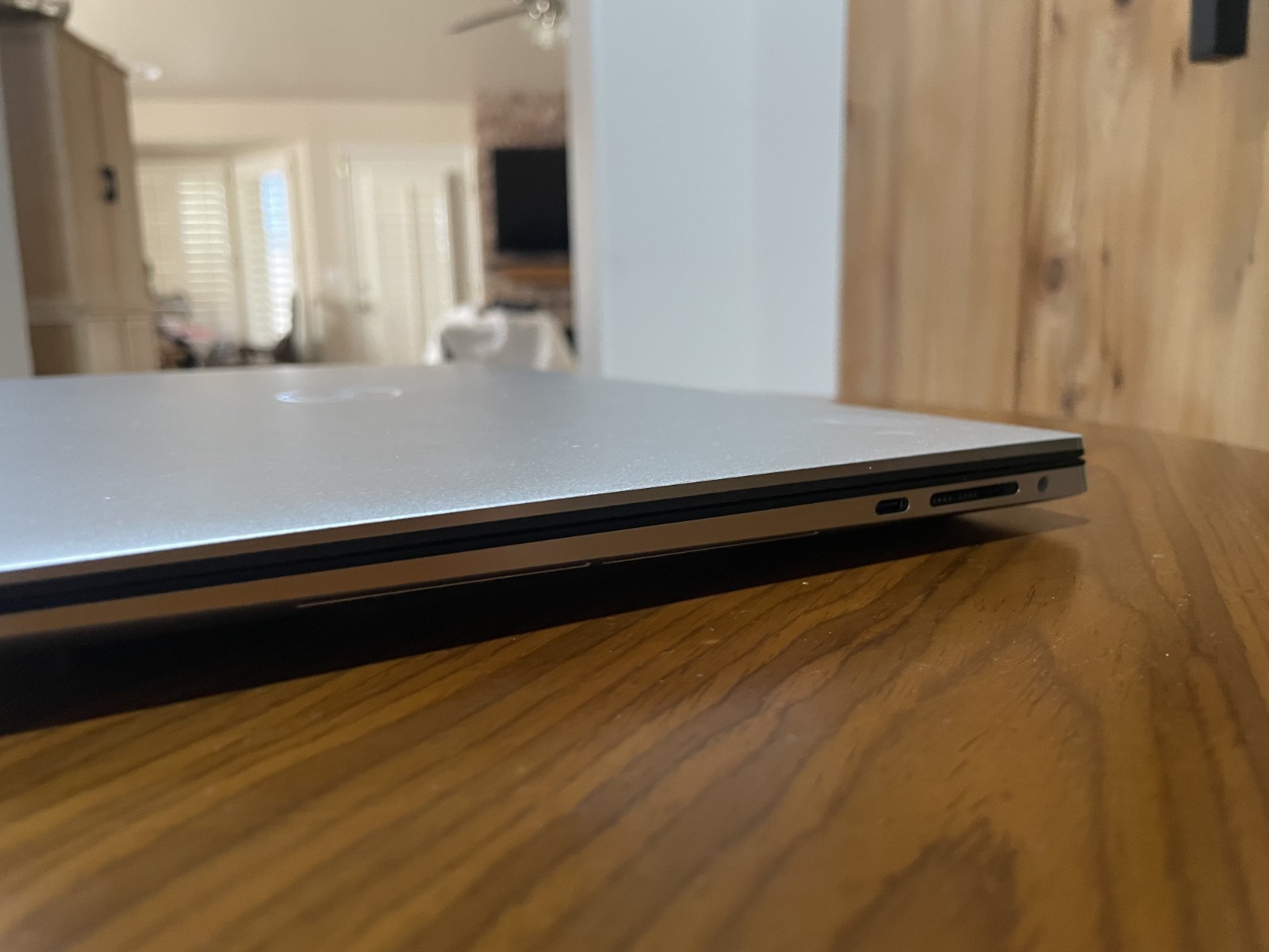 Dell XPS 15 9530 3.5K OLED Touch i7-13700H 32GB 1TB SSD RTX 4050 – 100% Battery