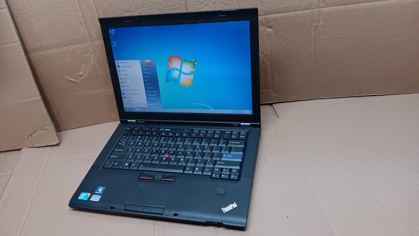 Lenovo Thinkpad T410s Laptop Core i5 @ 2.40 GHz 14″ LCD Screen Windows 7 pro DVD