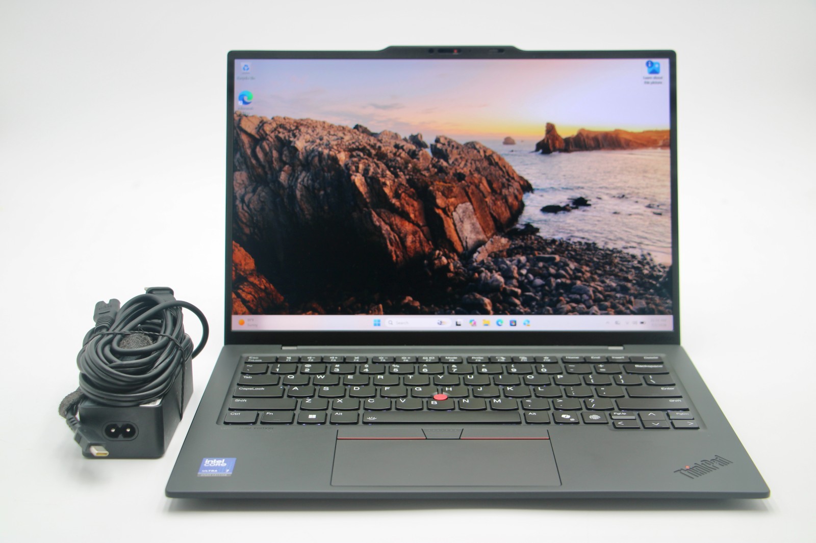 Lenovo ThinkPad X1 Carbon Gen 13 2.8K OLED Ultra 7 258V/ 32GB/ 2TB SSD/ Arc 140V