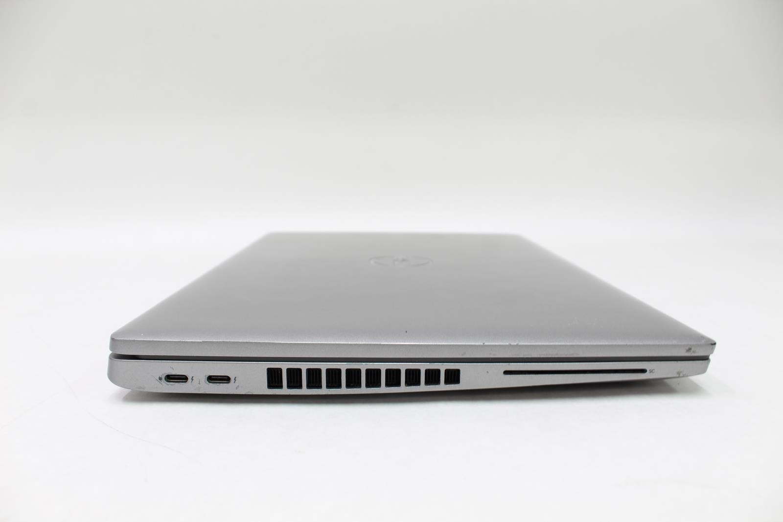 Dell Latitude 5520 15.6″ Laptop w/ Intel Core i5 (11th Gen.) 16GB RAM, 256GB SSD